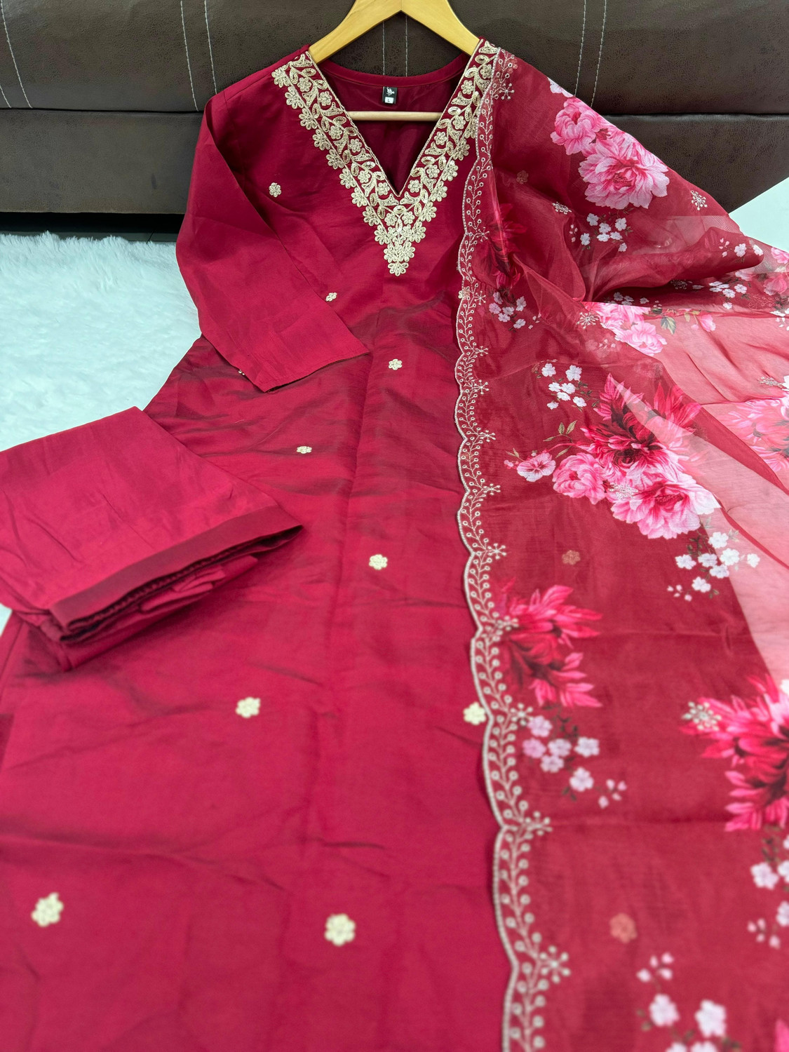 Image of PILUDI HOUSE Women Kurti Pant Attached Dupatta Set