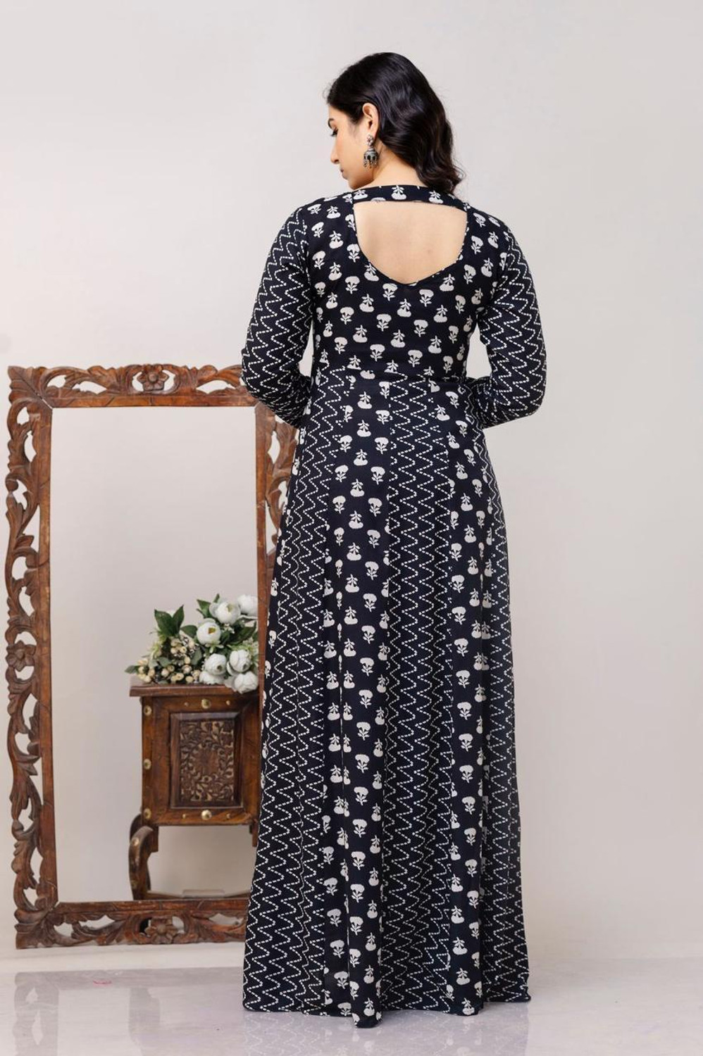 Image of NISAFASHION Women Kurta Dupatta Set