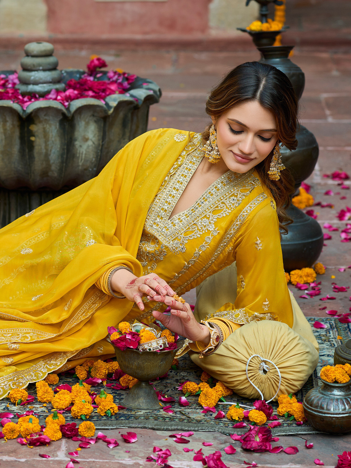 Image of Indo Era Women Kurta Pant Dupatta Set