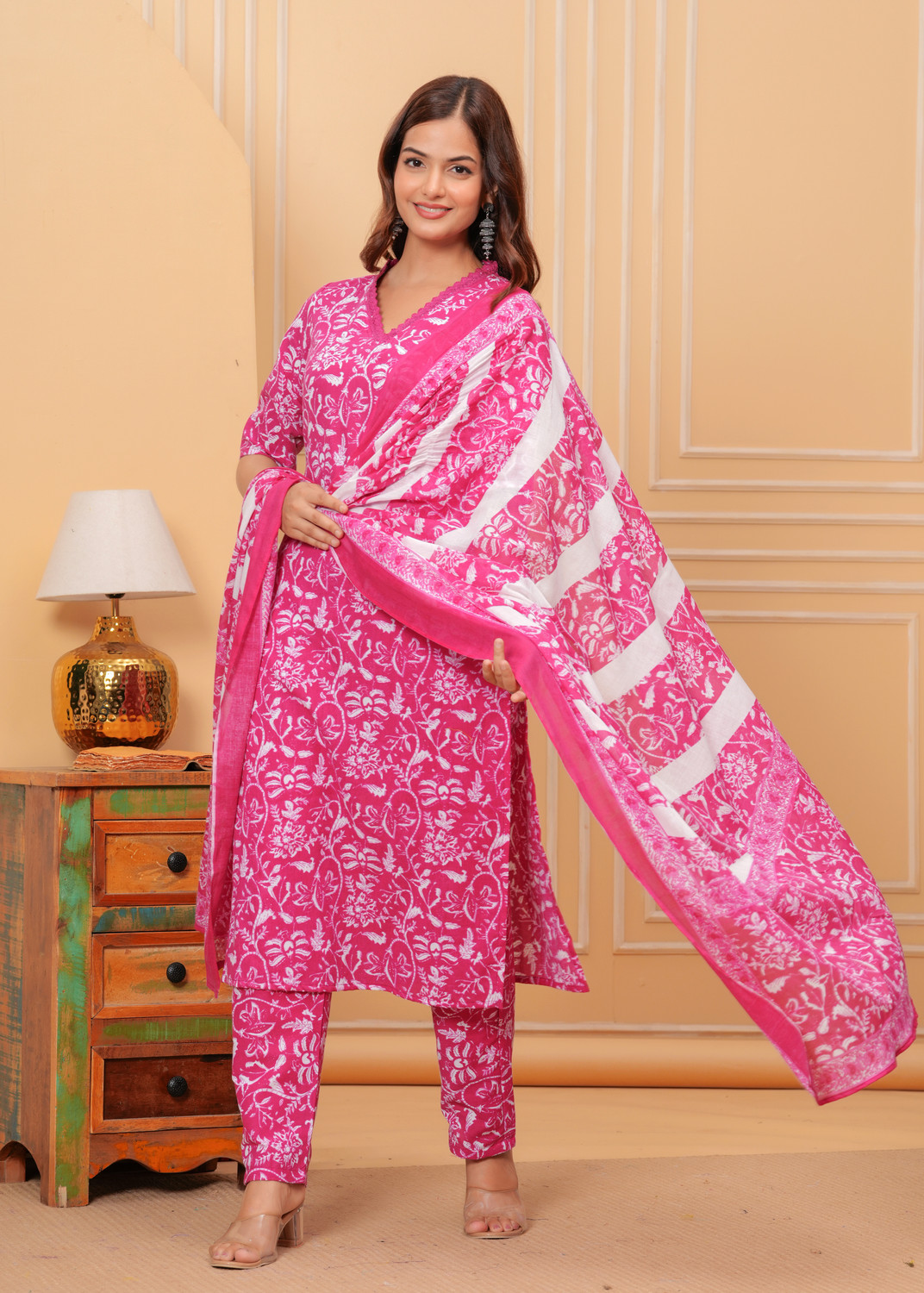 Image of Lamba Creations Women Kurti Pant Dupatta Set