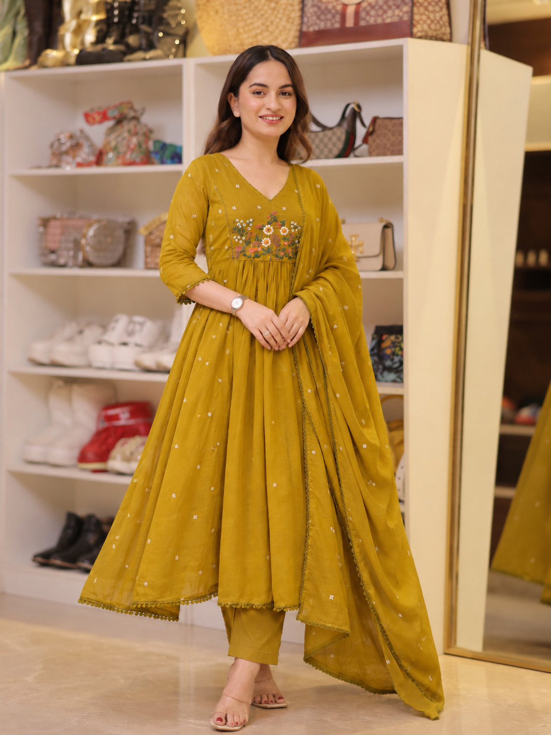 RUTABO Women Kurta Pant Dupatta Set