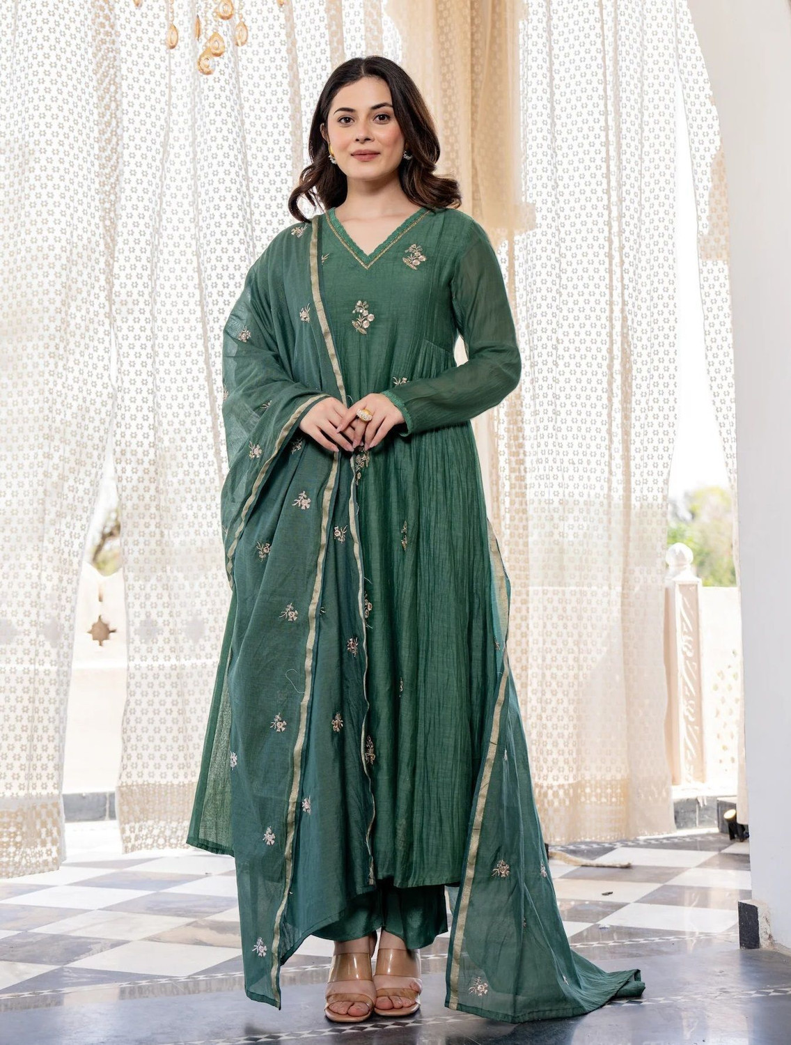 Image of Nermosa Women Kurta Pant Dupatta Set