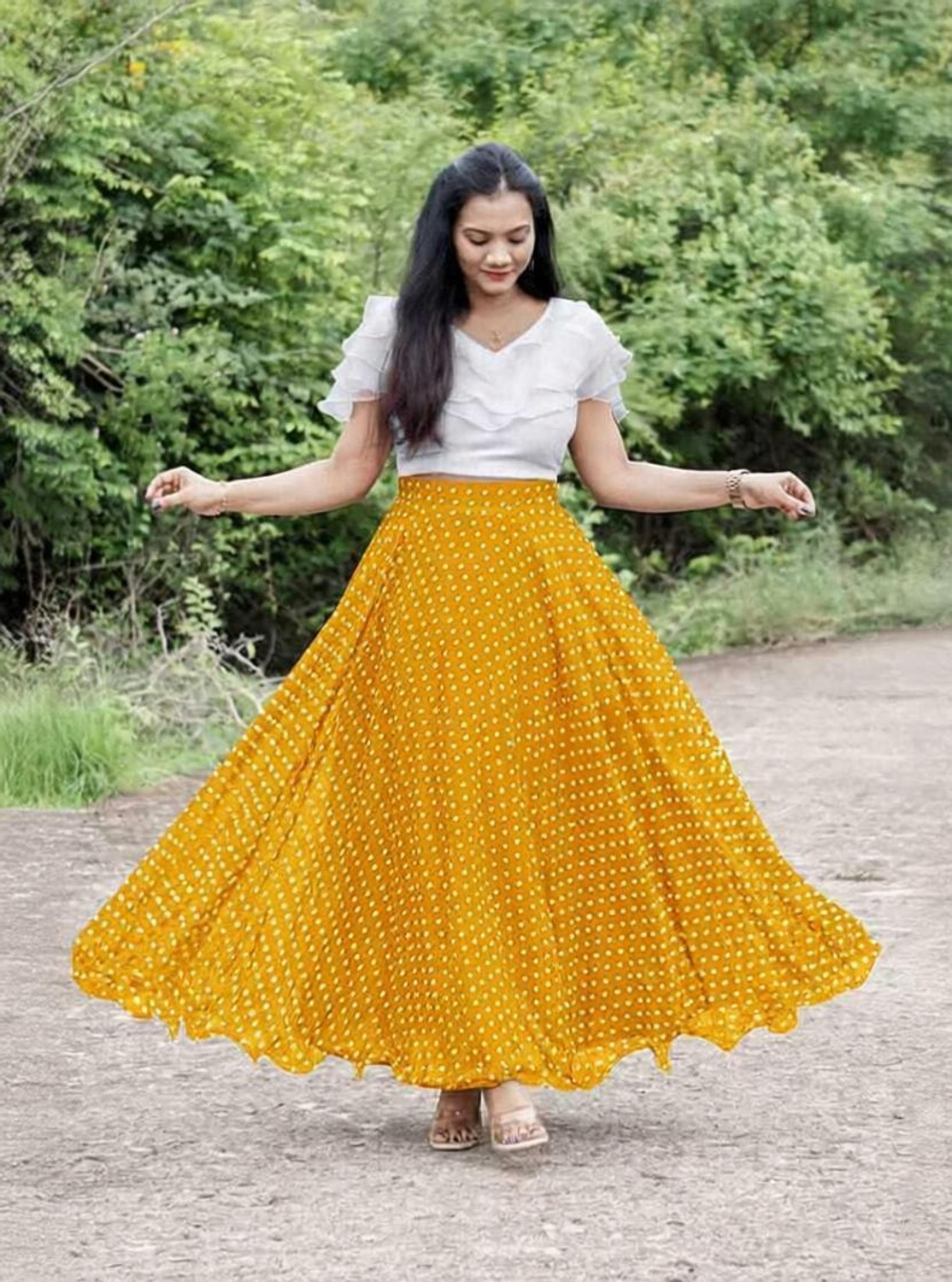 Image of GUNHILD Women Crop Top Skirt Set