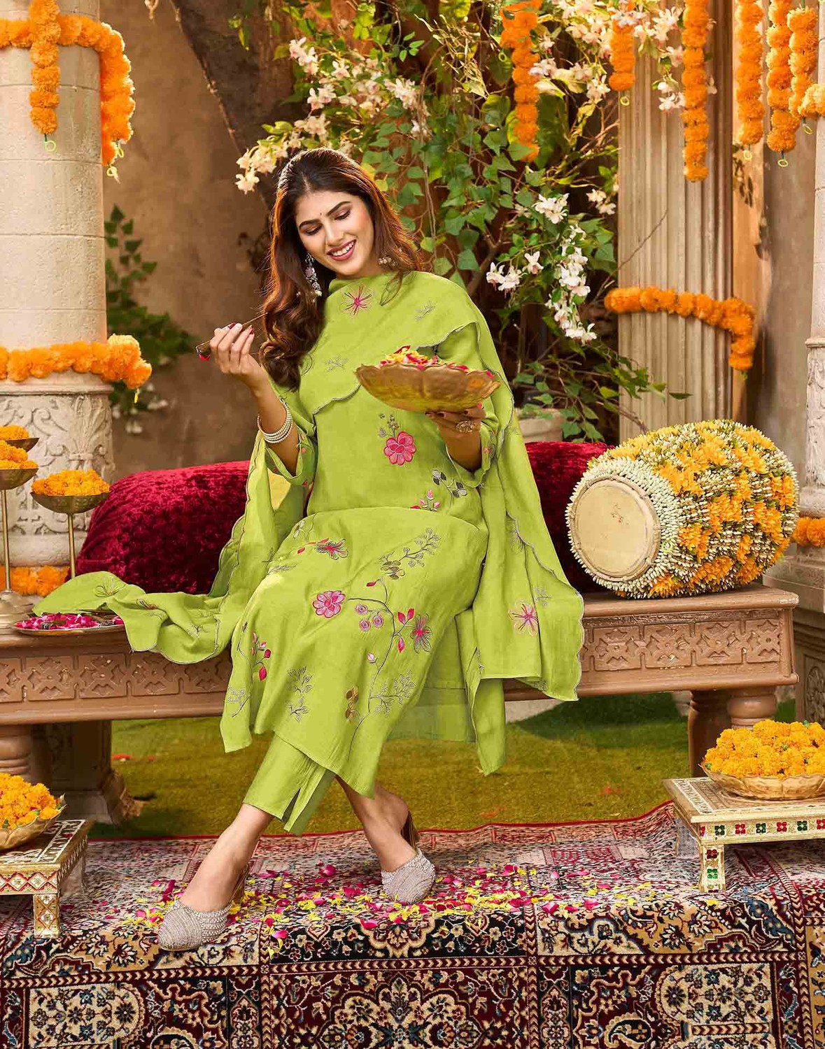Image of Skylee Women Kurta Pant Dupatta Set
