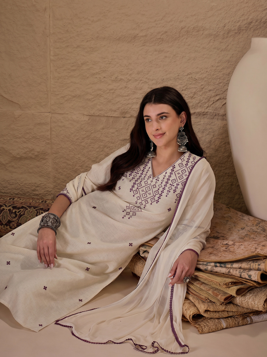 Image of AVANSHEE Women Kurta Pant Dupatta Set