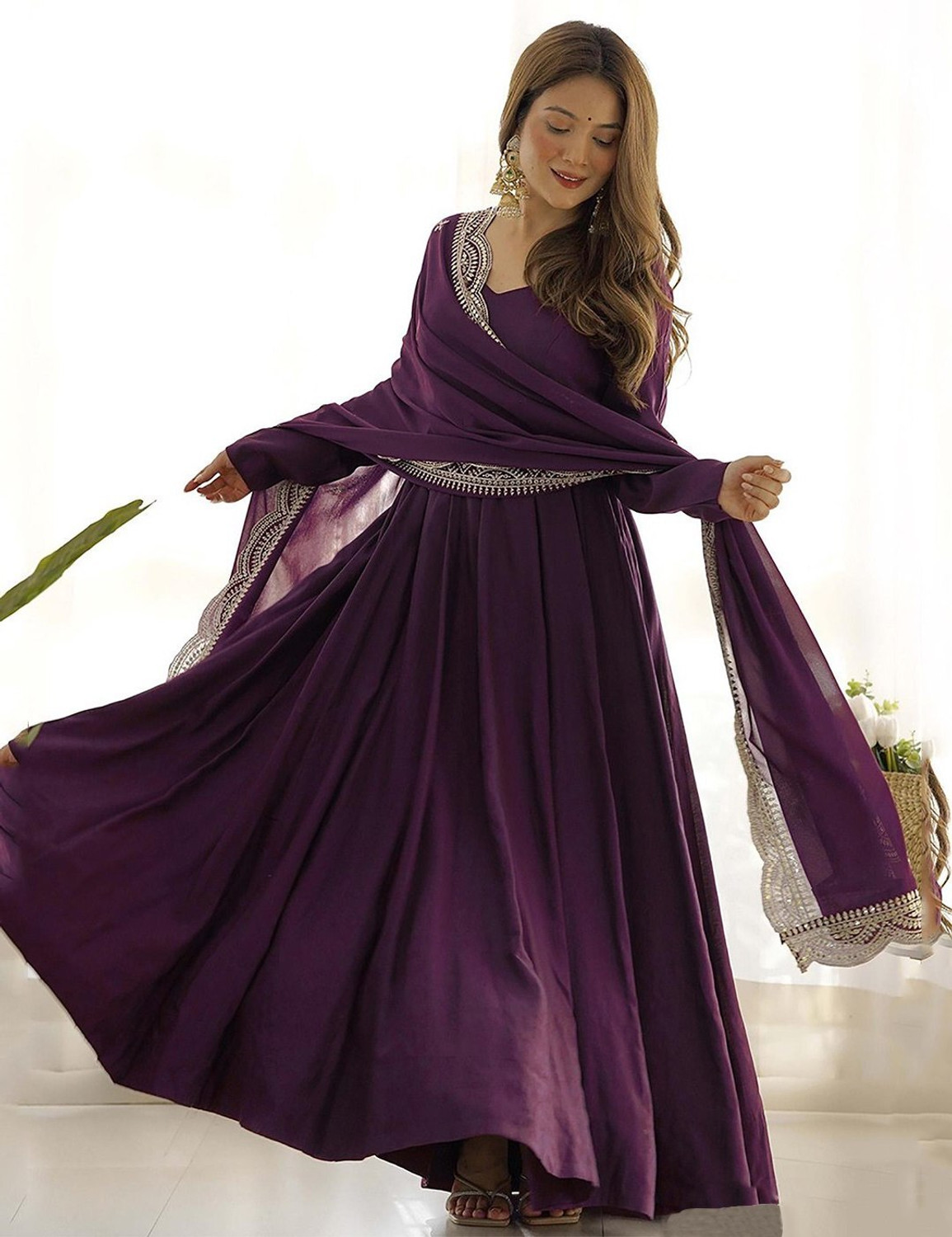 Image of SAHYRA Women Kurta Dupatta Set