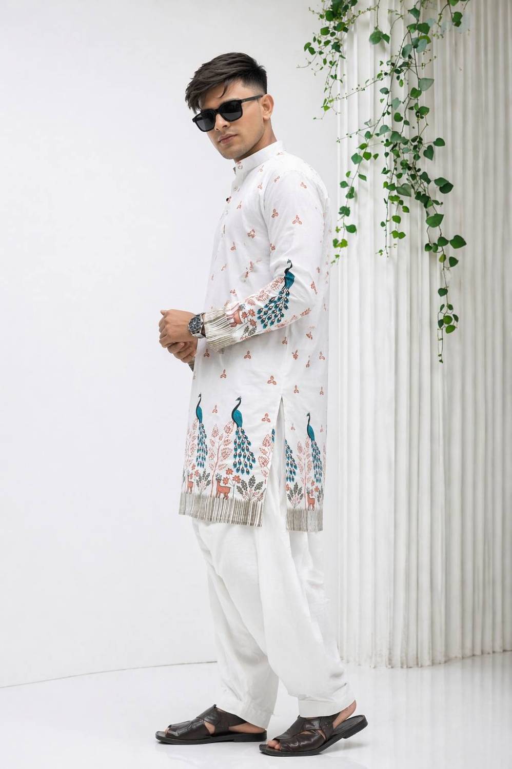 aradhna emporium Men Animal Print Straight Kurta - Image 3