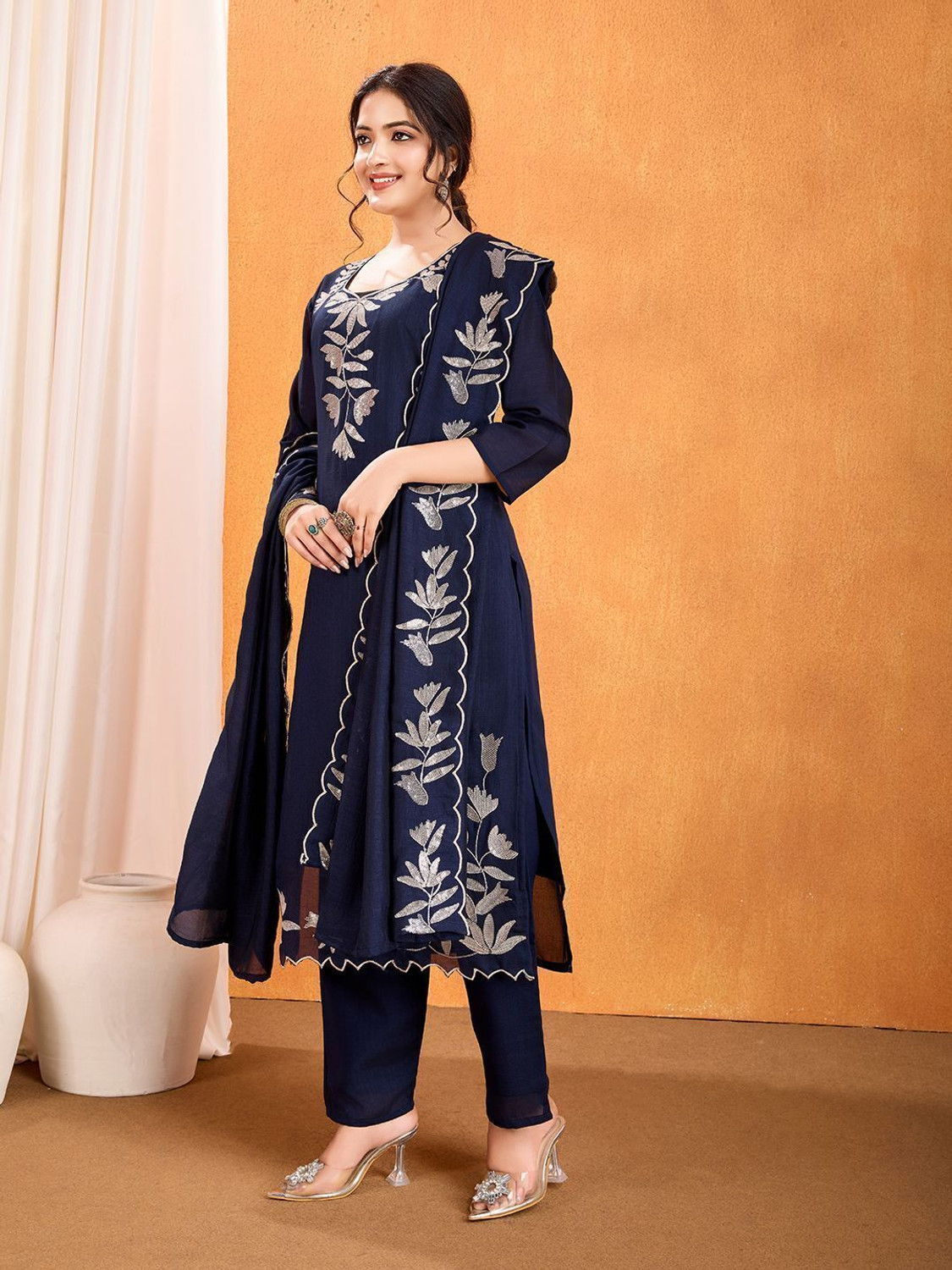 Image of Zolio Women Kurta Pant Dupatta Set