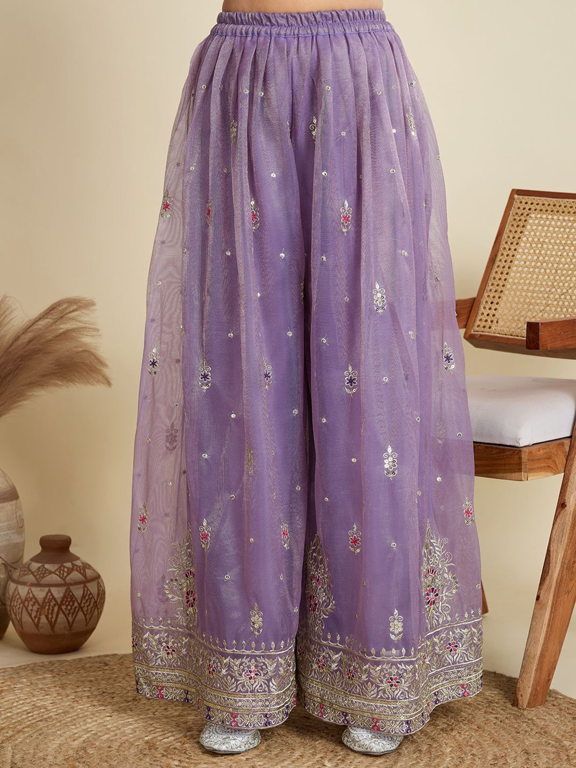 Image of NEWAKSHARAM Women Kurta Sharara Set