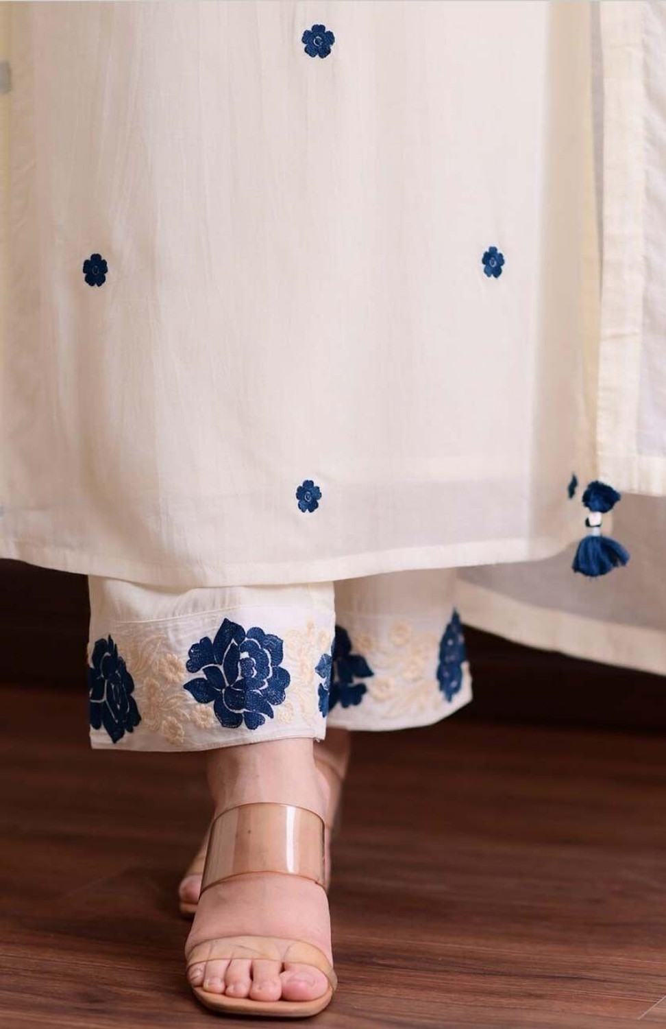 Image of srapo Women Kurti Pant Dupatta Set