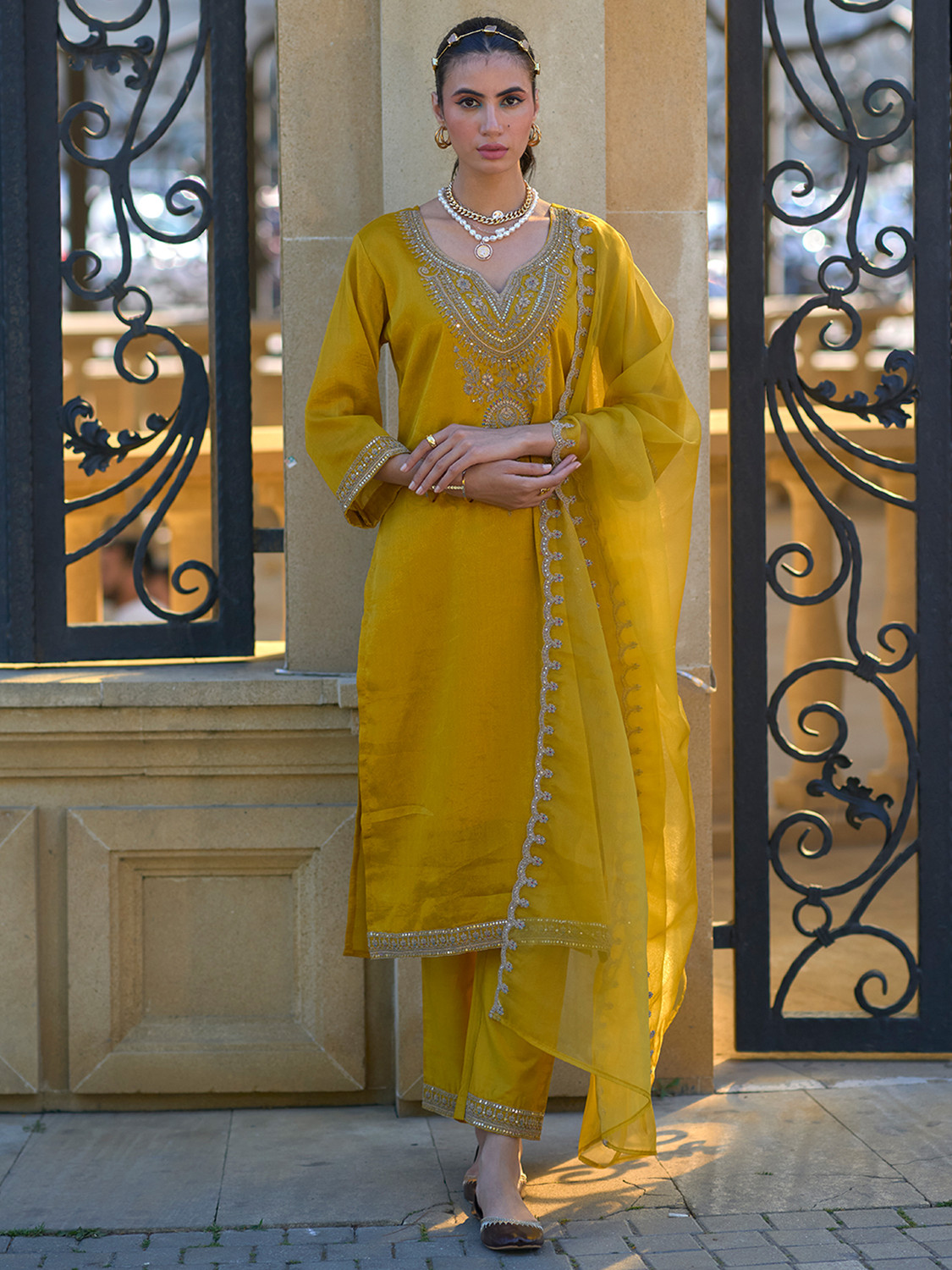 Image of Indo Era Women Kurta Pant Dupatta Set