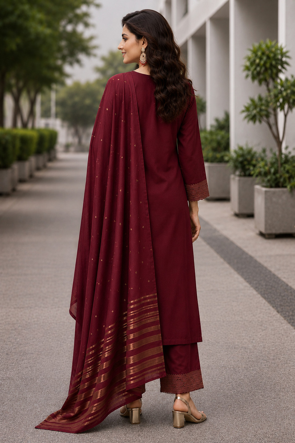 Image of aurbhi Women Kurti Pant Dupatta Set