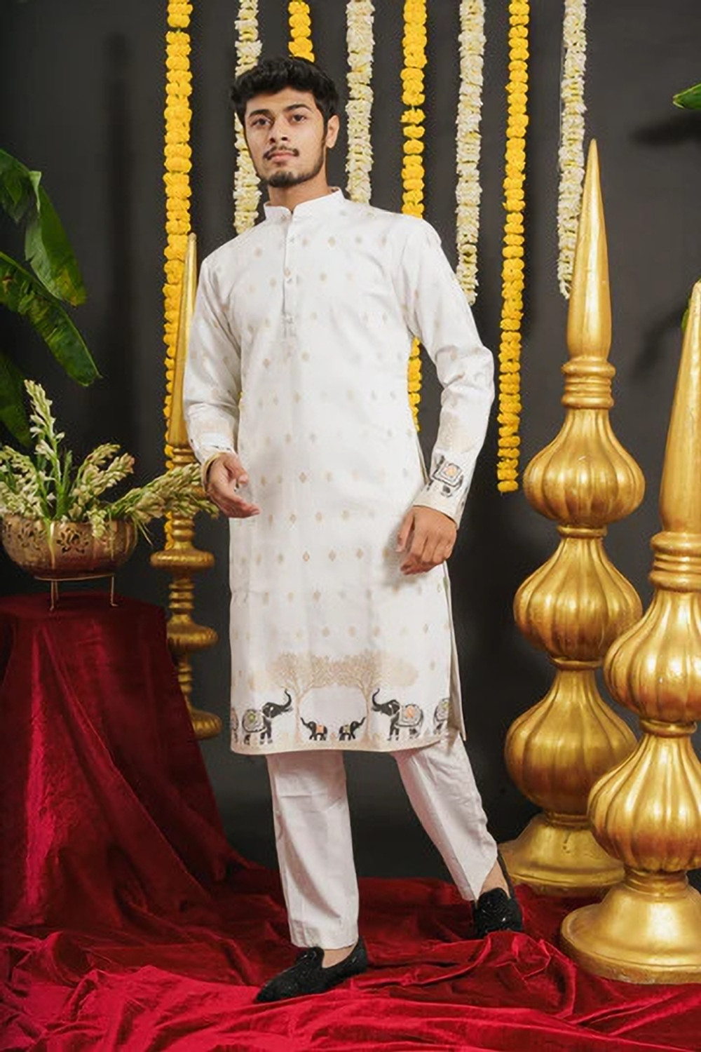 Image of SHRIIMANT Men Kurta Set