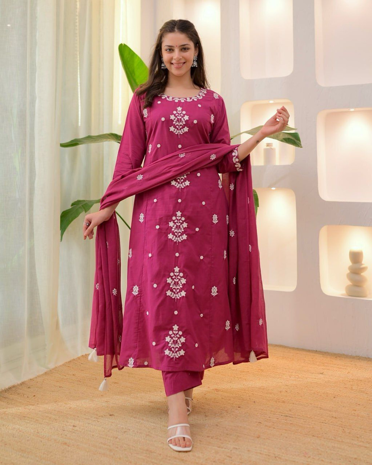 Image of Roop Women Kurta Pant Dupatta Set