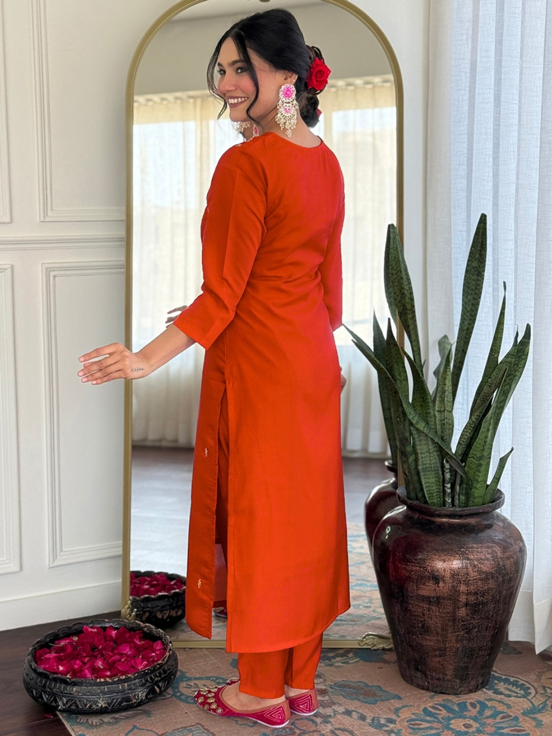 Image of Nalira Women Silk Blend Kurta Pant Dupatta Set