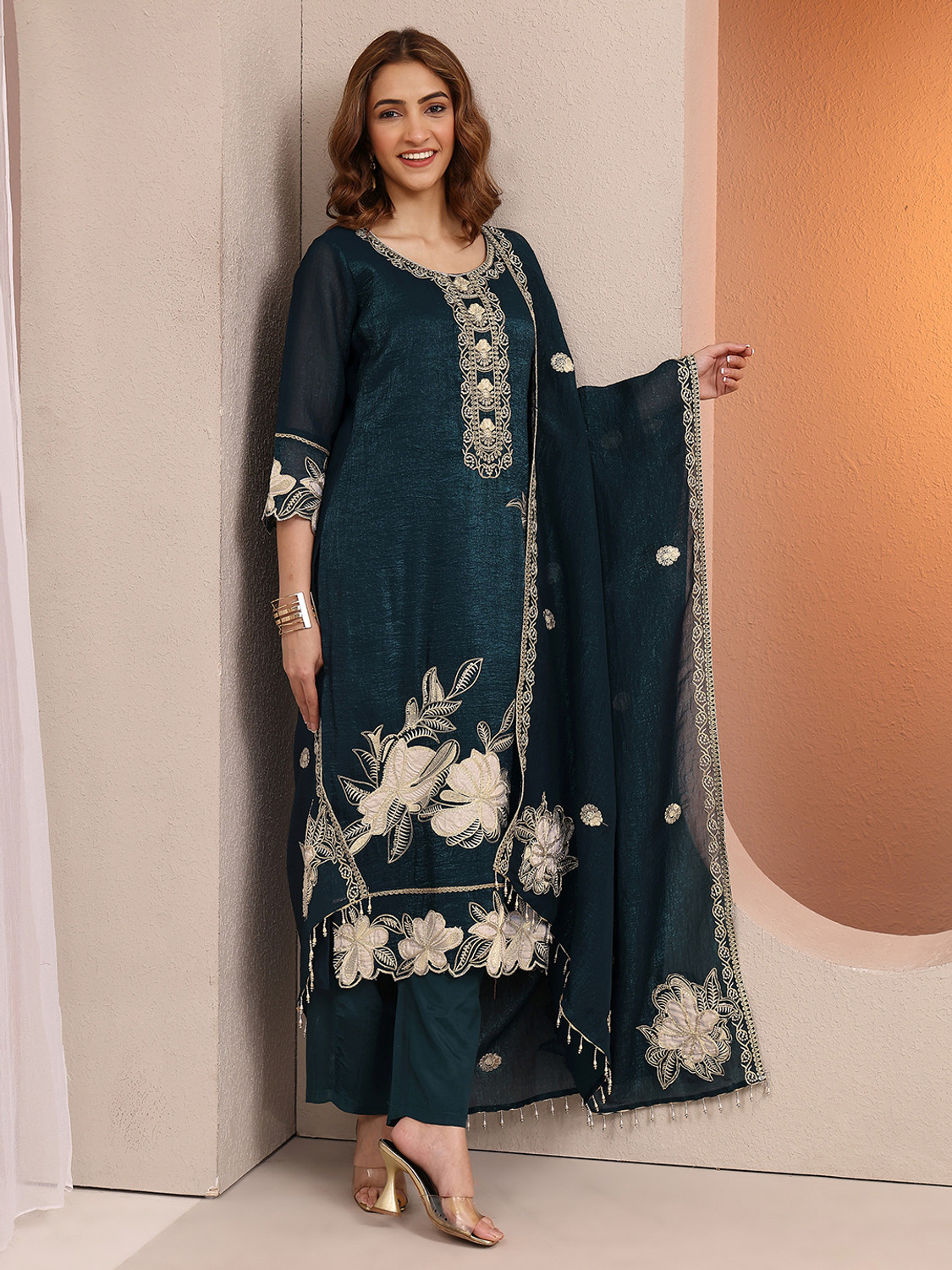 Image of LIBAS Women Kurta Pant Dupatta Set