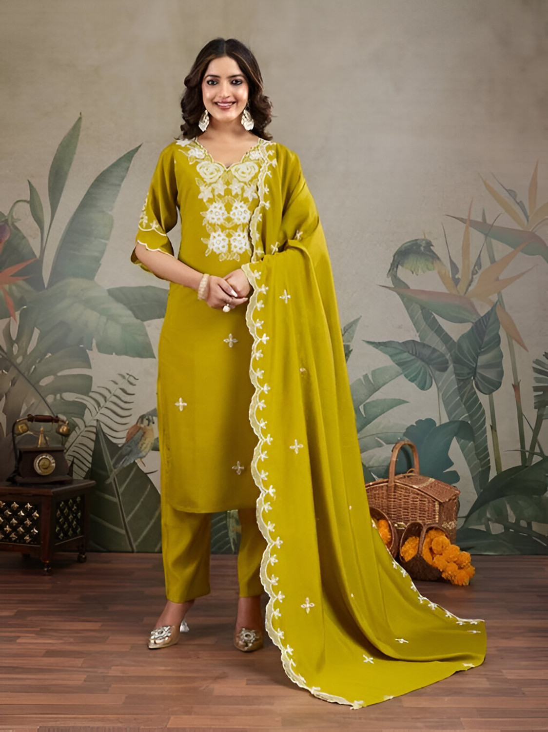 Image of FOXDX Women Kurta Pant Dupatta Set