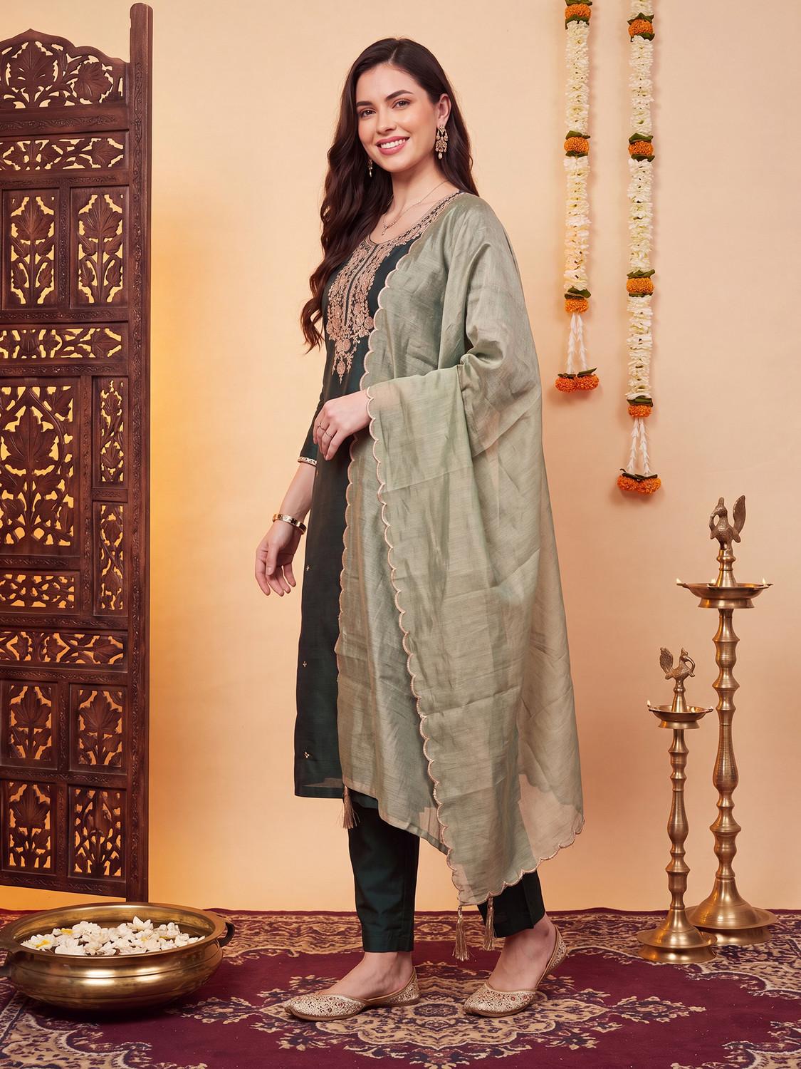 Image of Indo Era Women Kurta Pant Dupatta Set