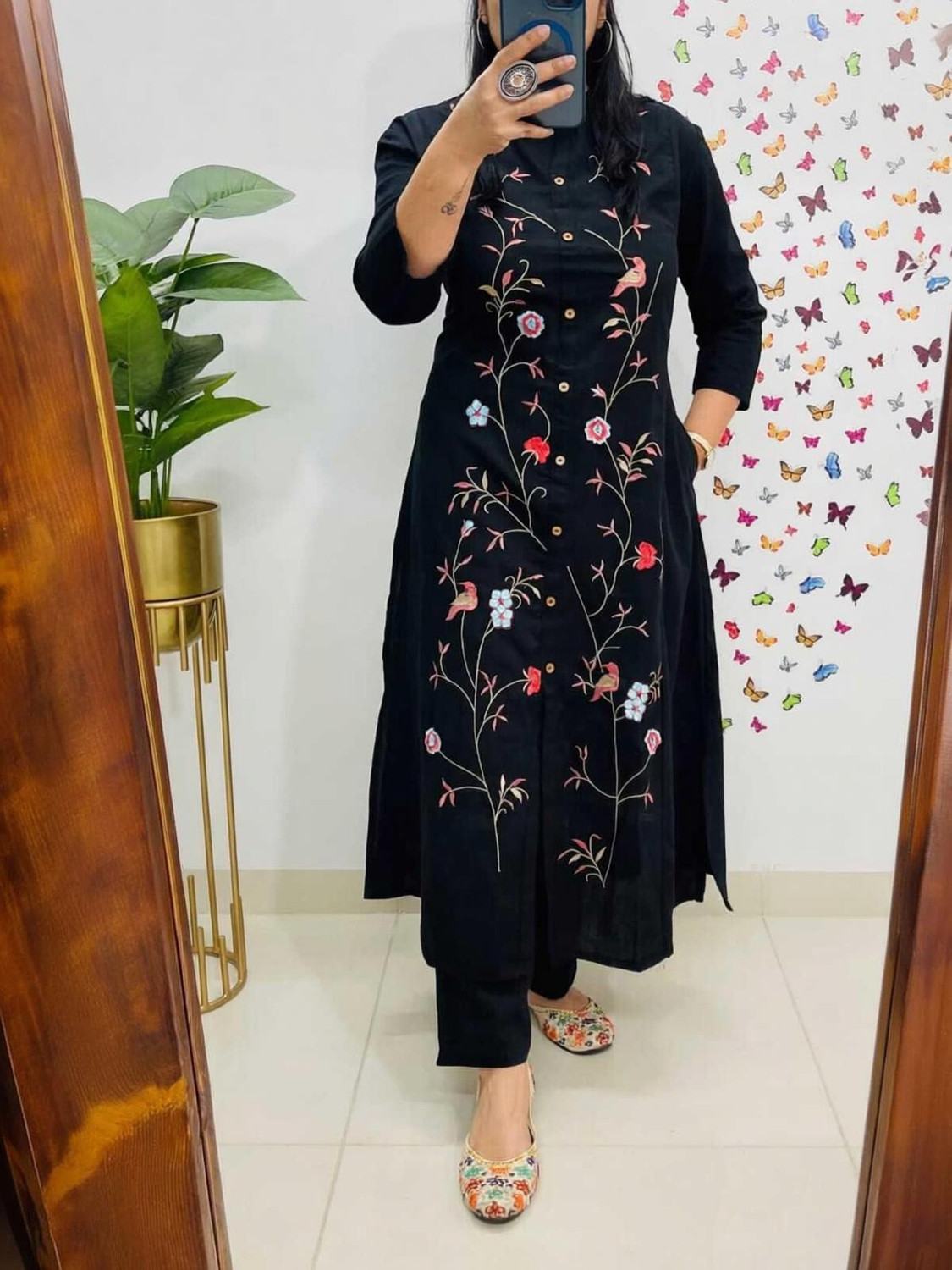 Image of tulsi fab Women Viscose Rayon Kurta Pant Set