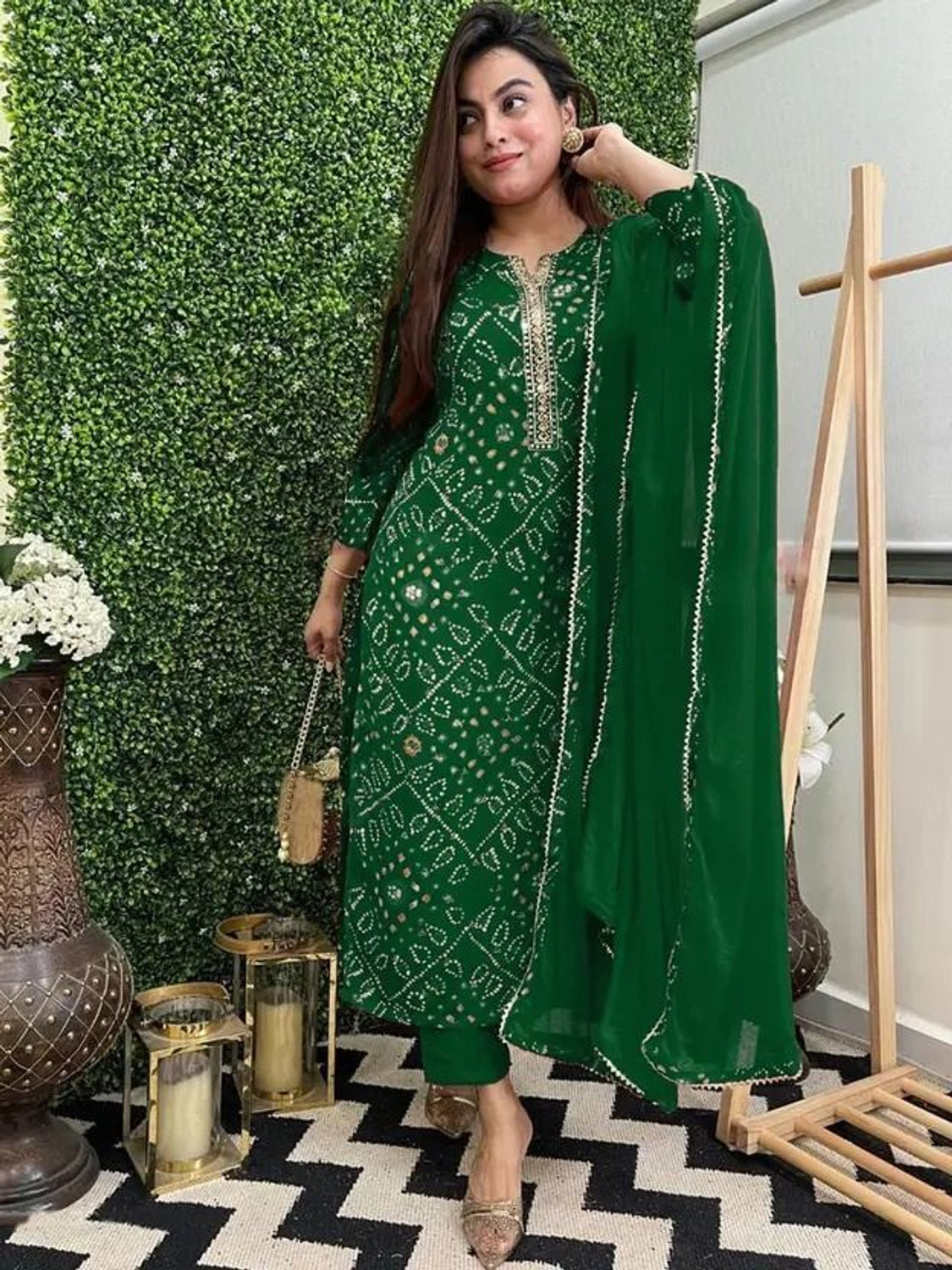 Image of RAJAPARA CREATION Women Kurta Pant Dupatta Set