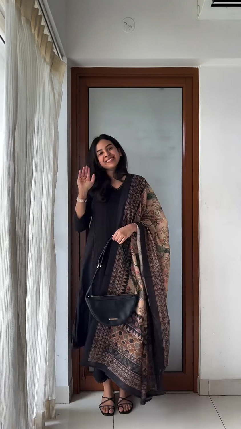 Image of Anni Designer Women Kurti Pant Dupatta Set
