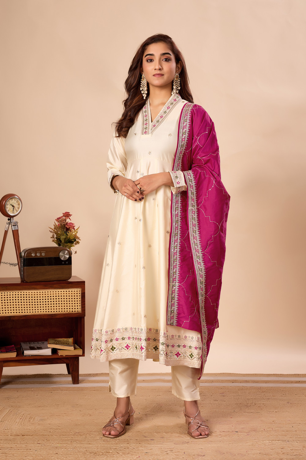 Image of SILVER RABBIT Women Kurta Pant Dupatta Set