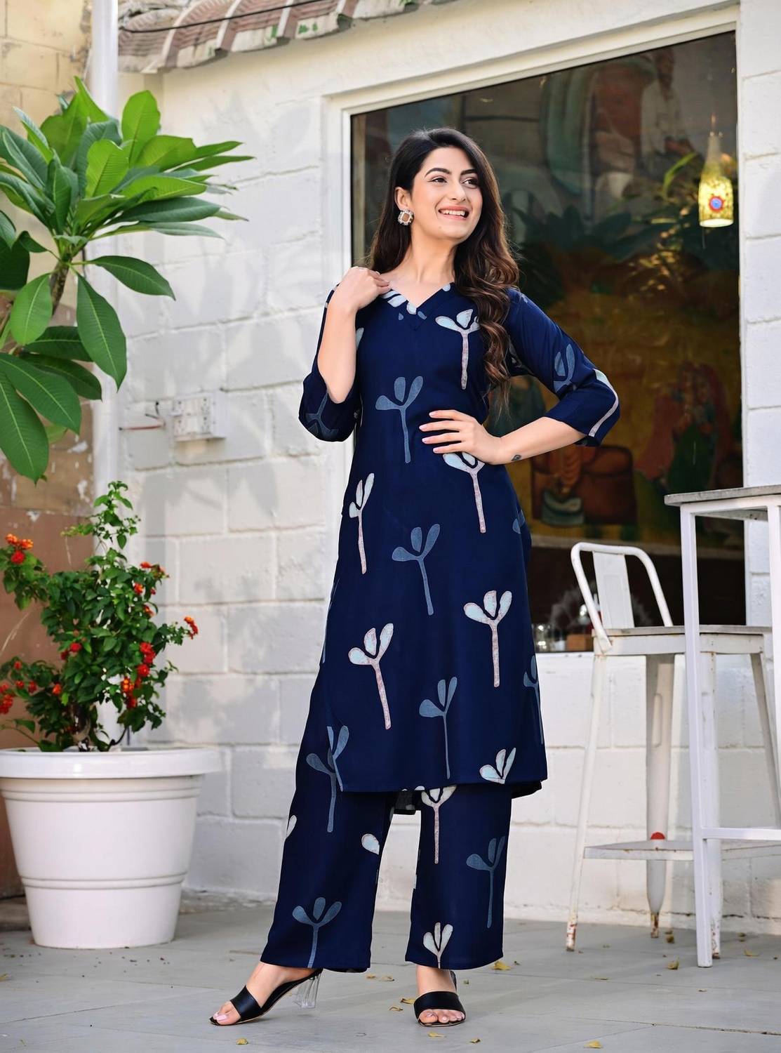 Bhagyesh Fashion Women Kurta Pant Set