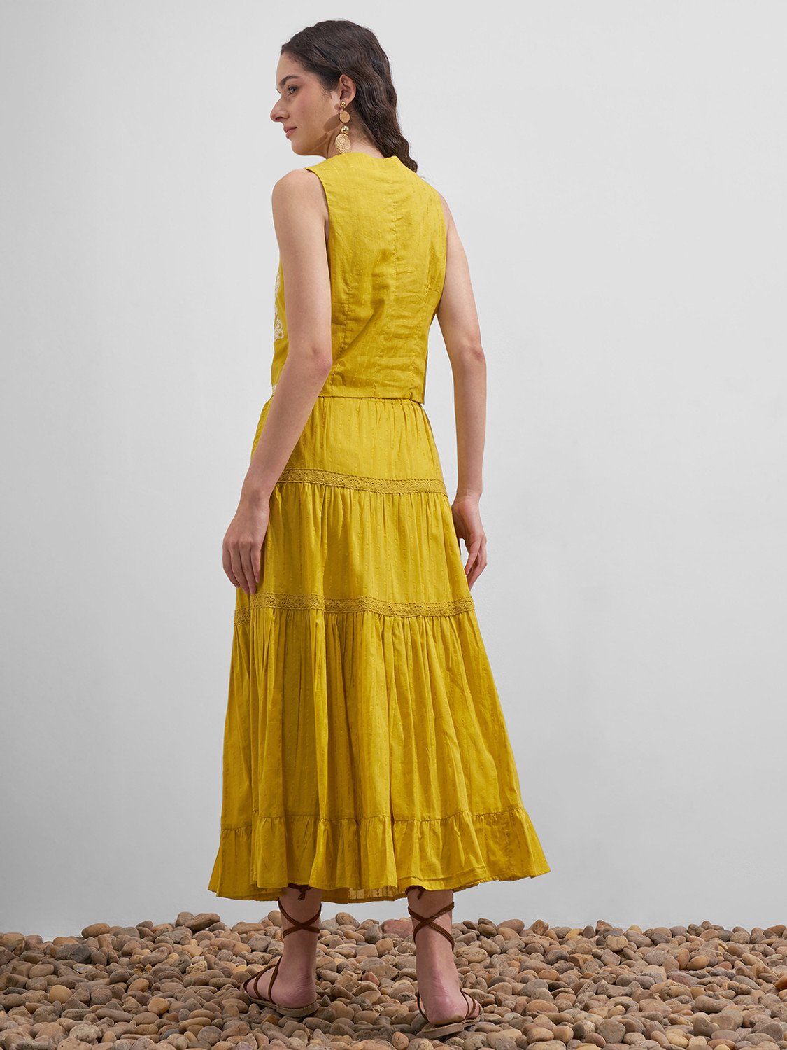 Image of Vishudh Women Cotton Blend Crop Top Skirt Set