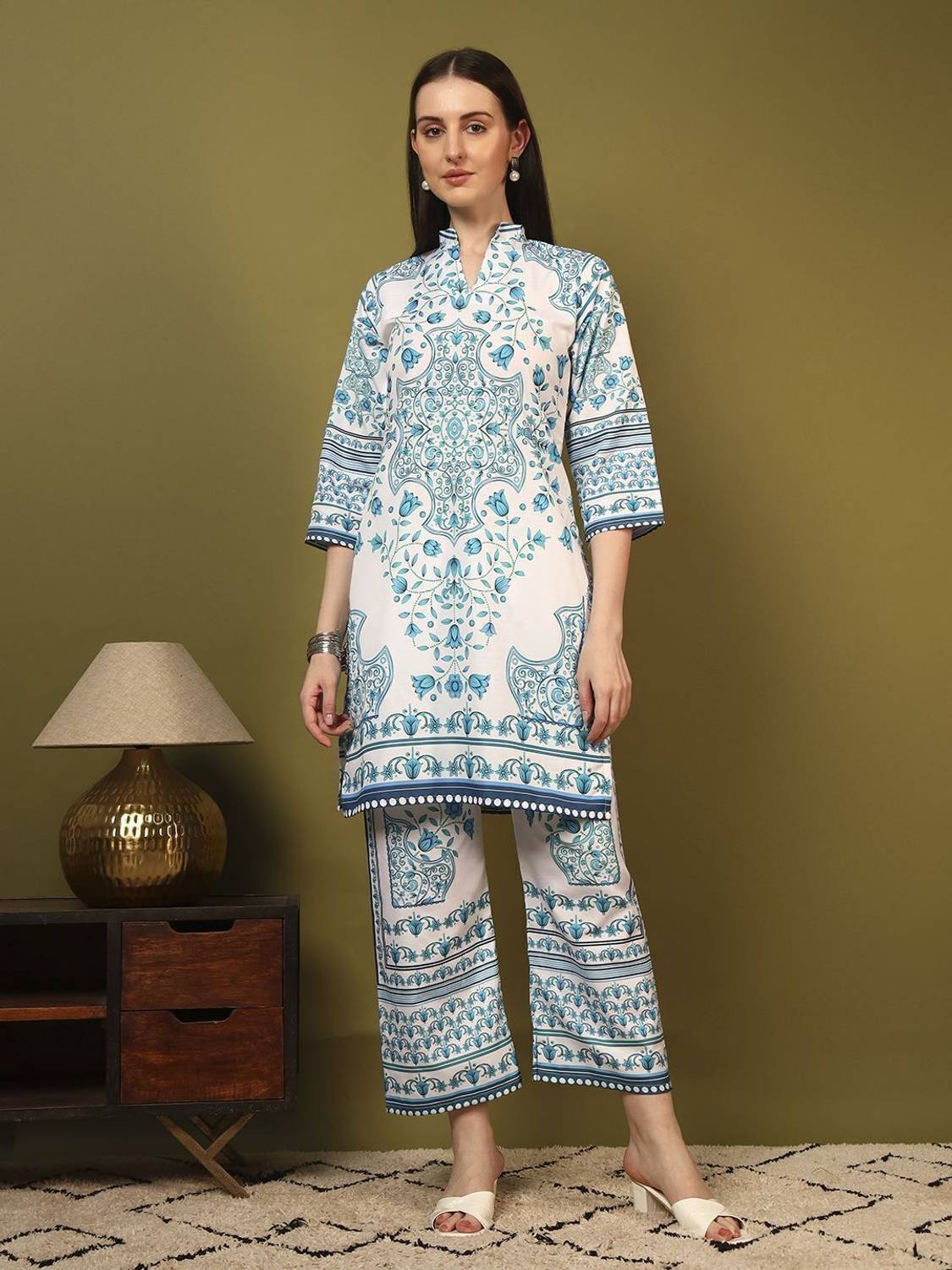 Love Of Fashion Women Kurta Pant Set