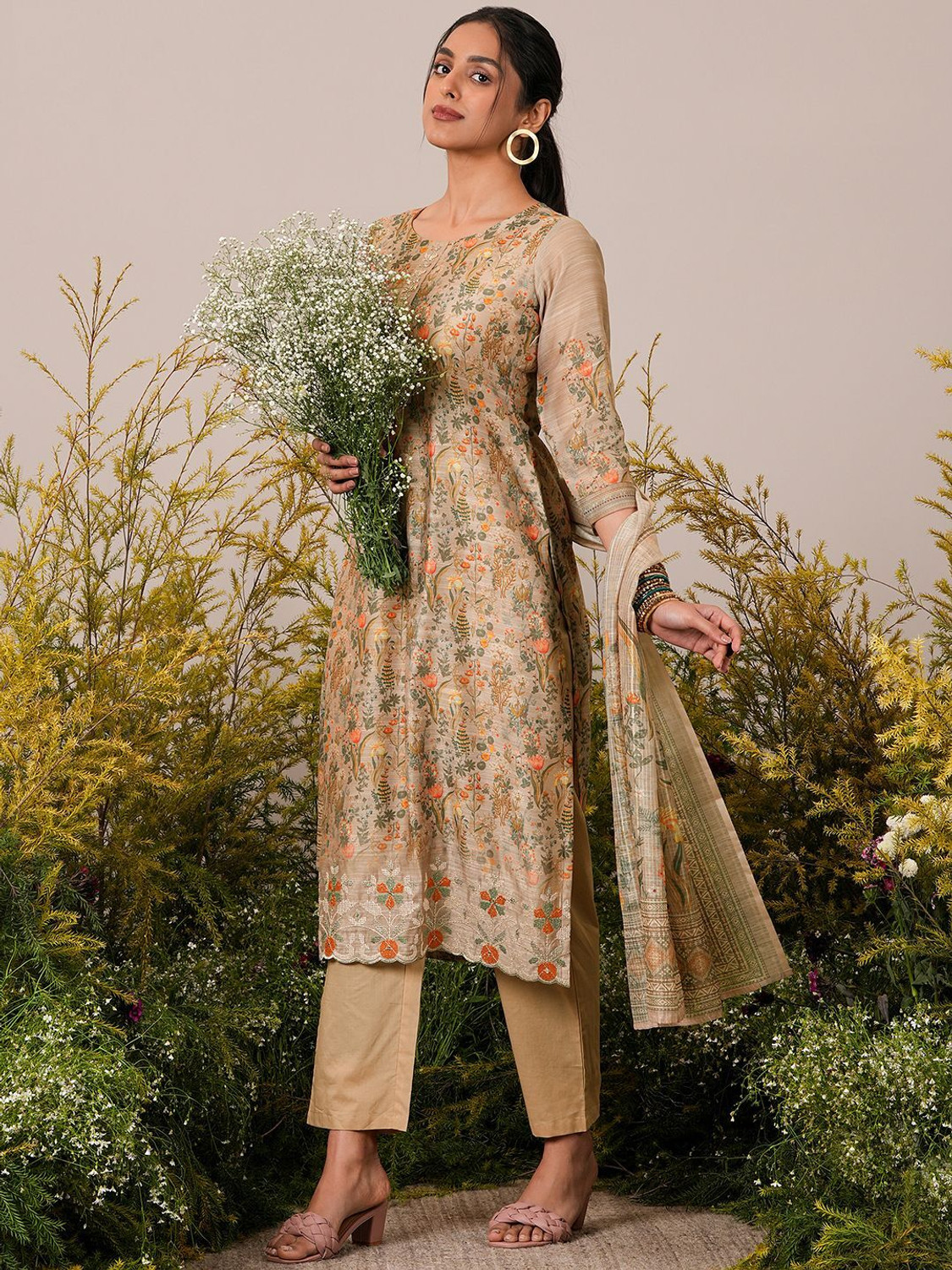 Image of LIBAS Women Kurta Pant Dupatta Set