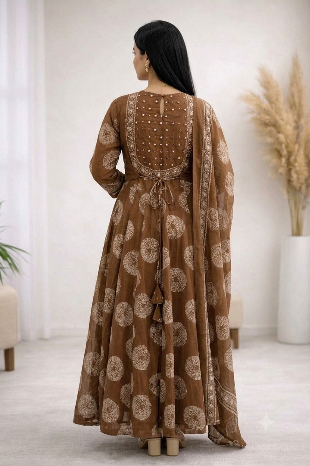 Image of HOUSEOFSHANVI Women Kurta Pant Dupatta Set