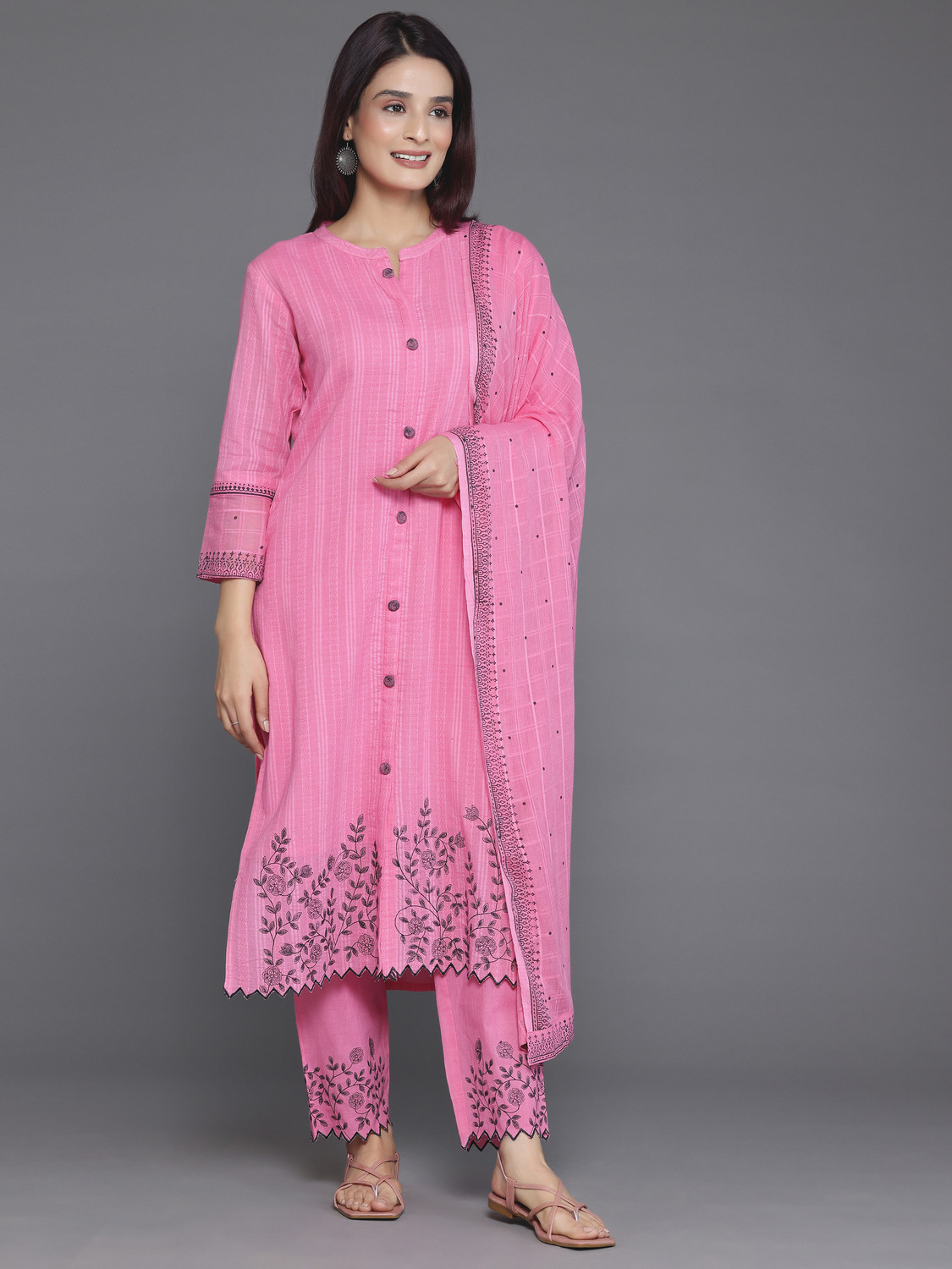 Image of LIBAS Women Kurta Pant Dupatta Set