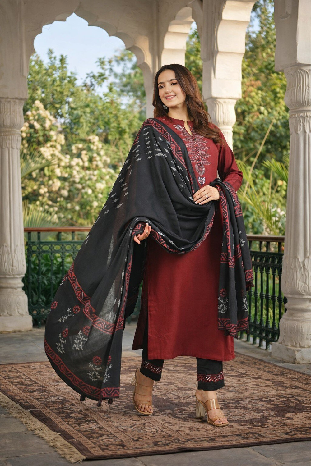 Image of Jaipuri Bunaai Women Kurta Palazzo Dupatta Set