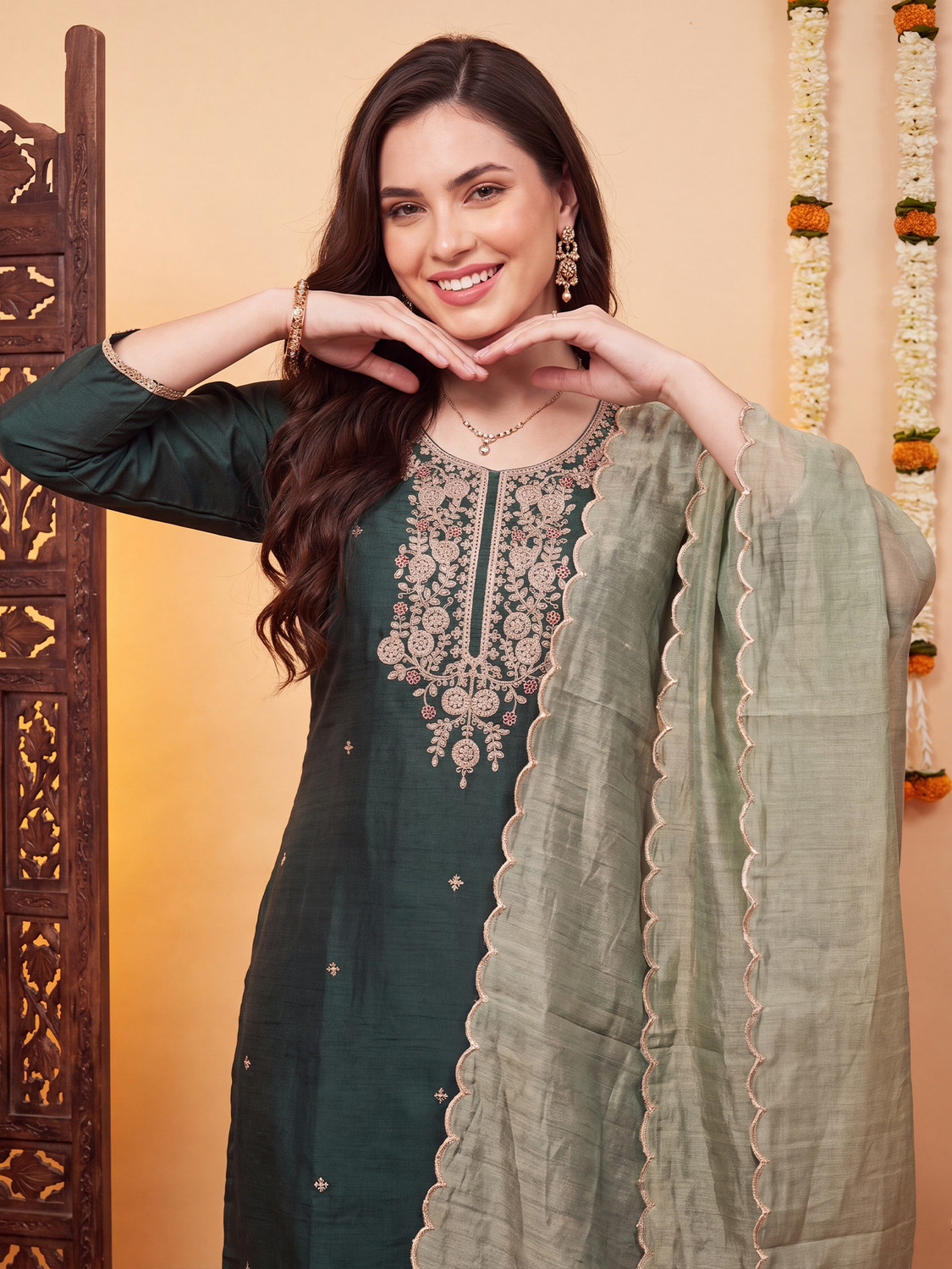 Image of Indo Era Women Kurta Pant Dupatta Set