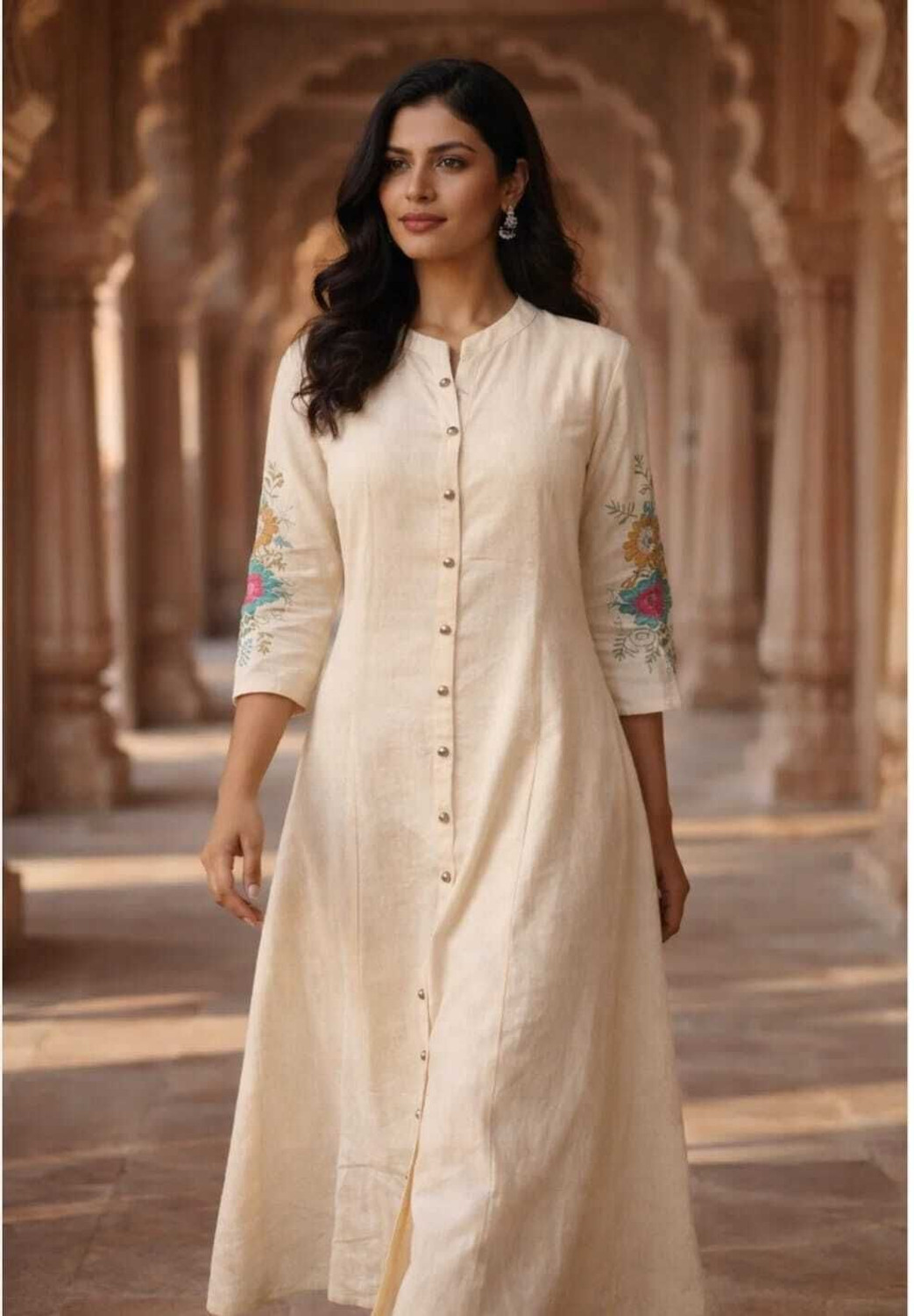 Image of DHARIYE Women Kurta Pant Set