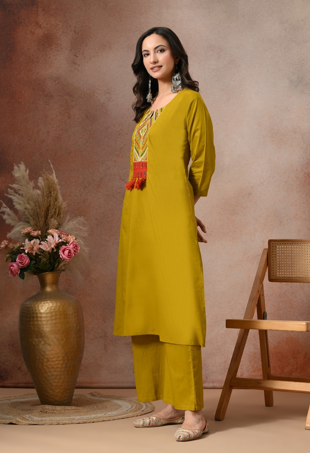 Image of ROSHNI Women Kurta Palazzo Set
