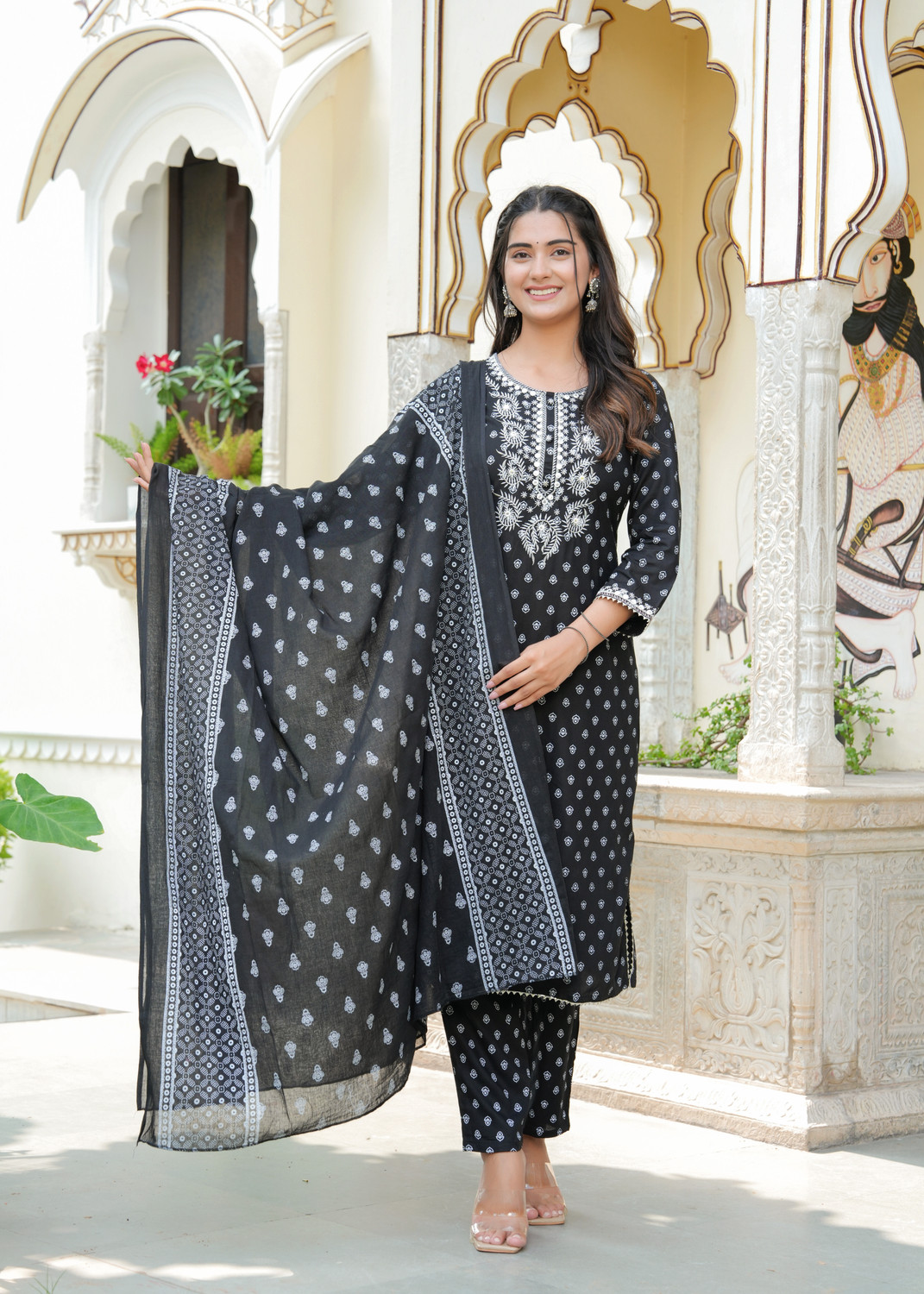 Image of Yusra Women Kurta Pant Dupatta Set