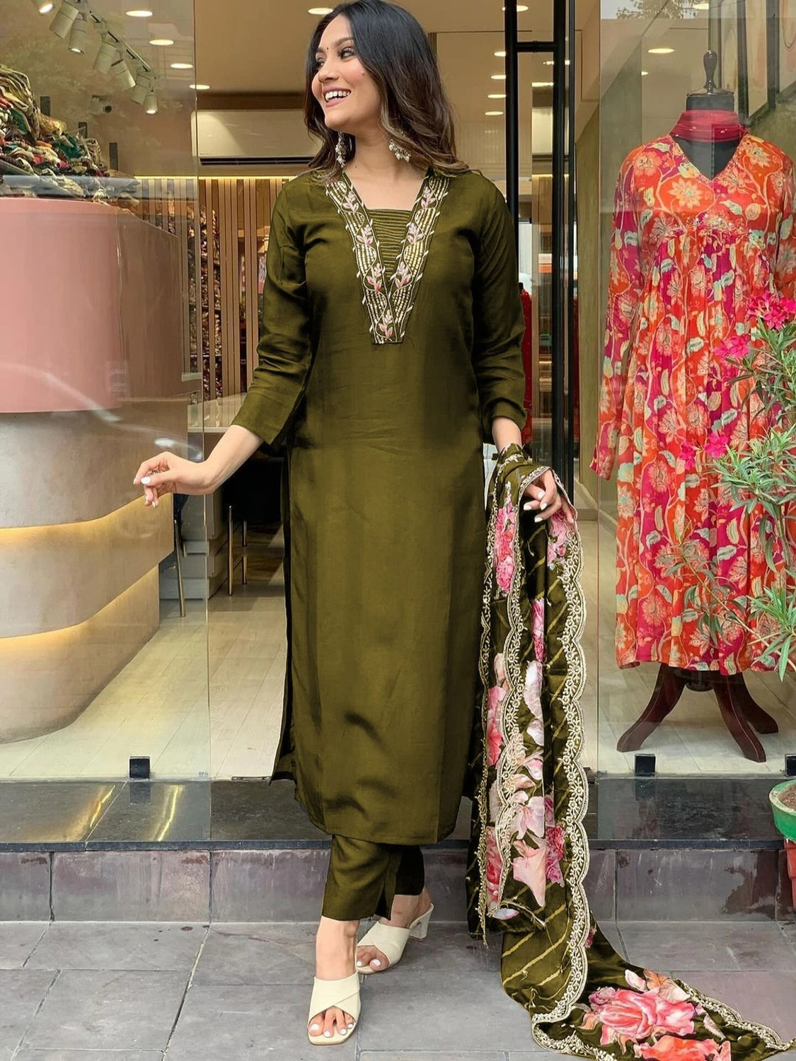Image of Pink She Women Kurta Pant Dupatta Set