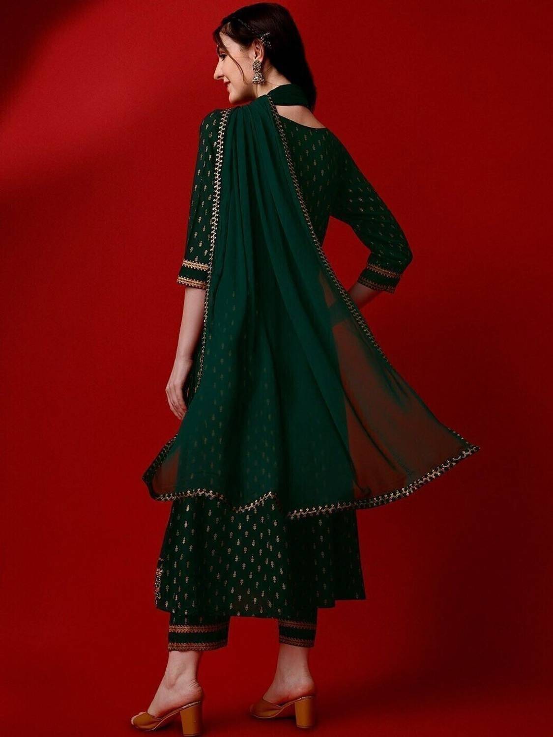 SanaFashionnn Embroidered Kurta Set - Image 2