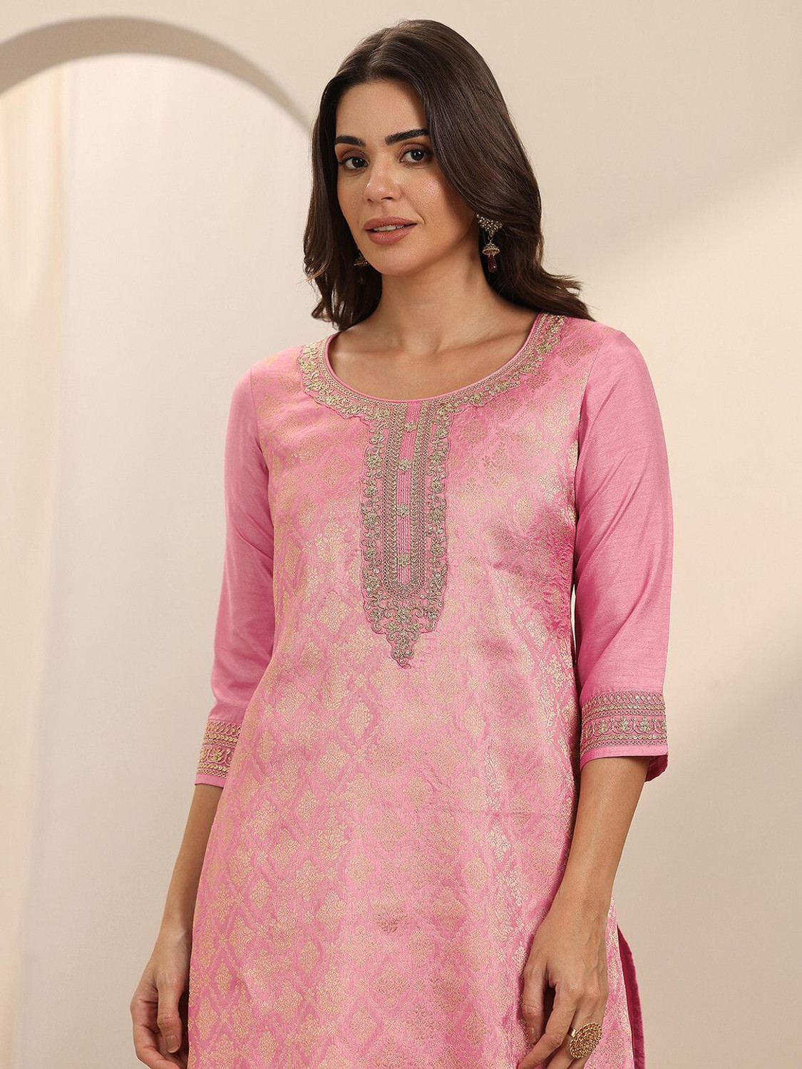 Image of LIBAS Women Kurta Pant Dupatta Set