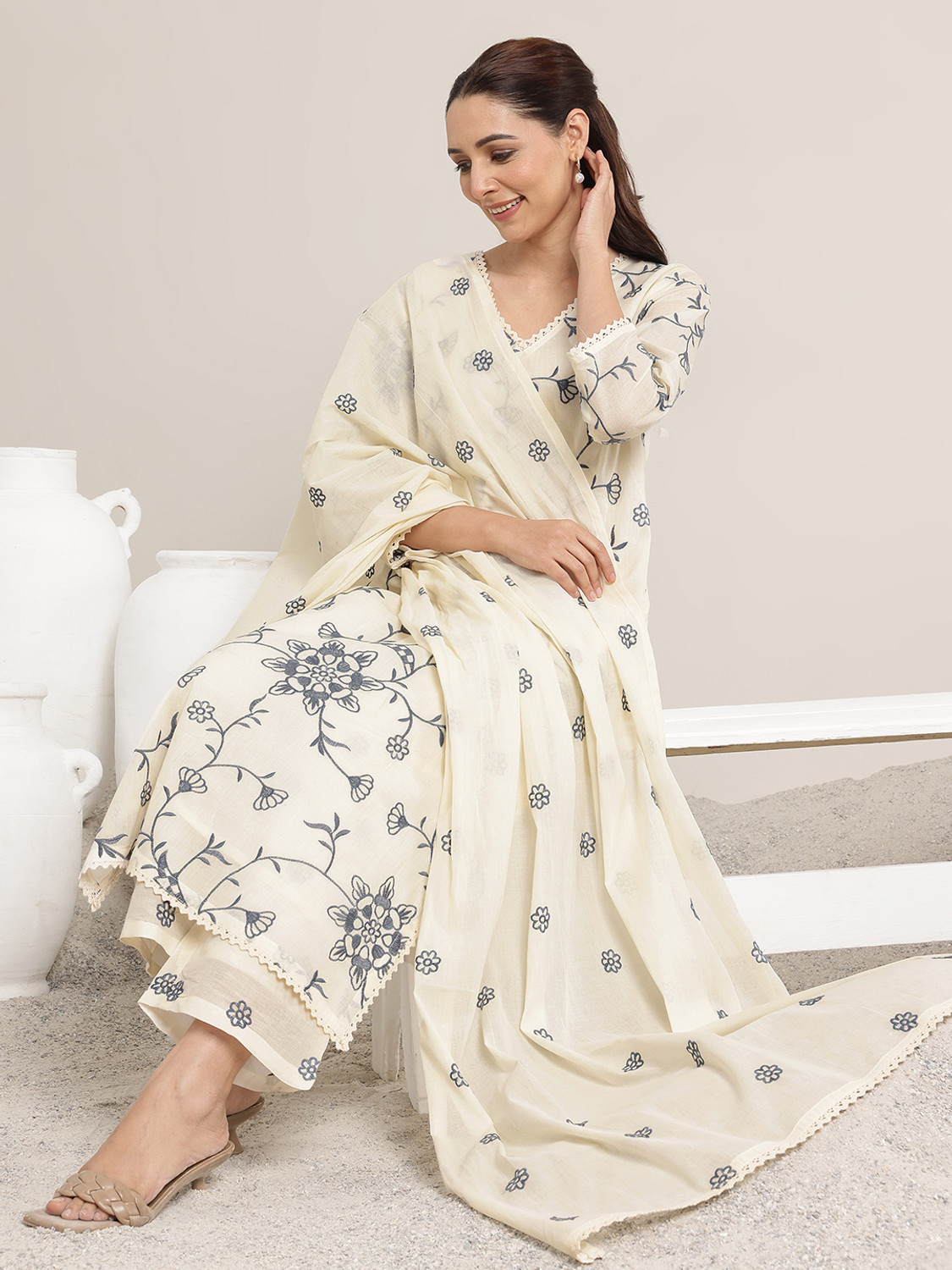 Image of LIBAS Women Kurta Pant Dupatta Set