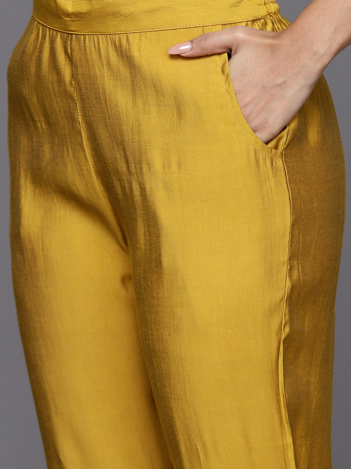Image of LIBAS Women Kurta Pant Dupatta Set