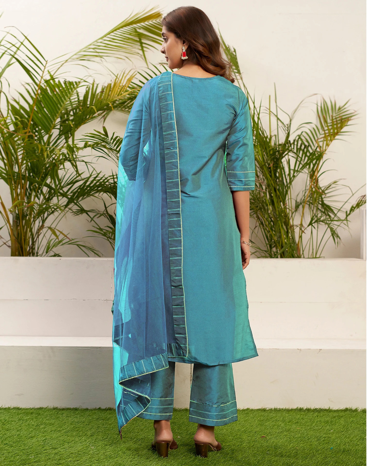 Image of Skylee Women Kurta Palazzo Dupatta Set