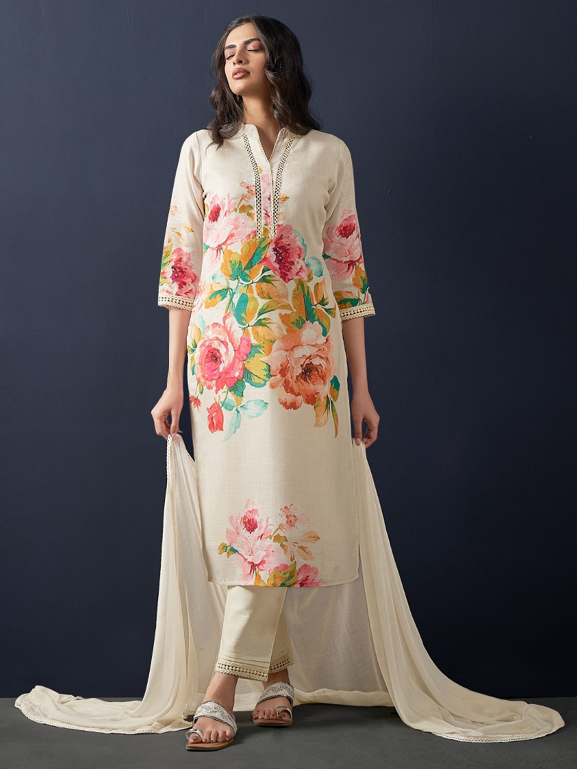 Image of Indo Era Women Kurta Pant Dupatta Set