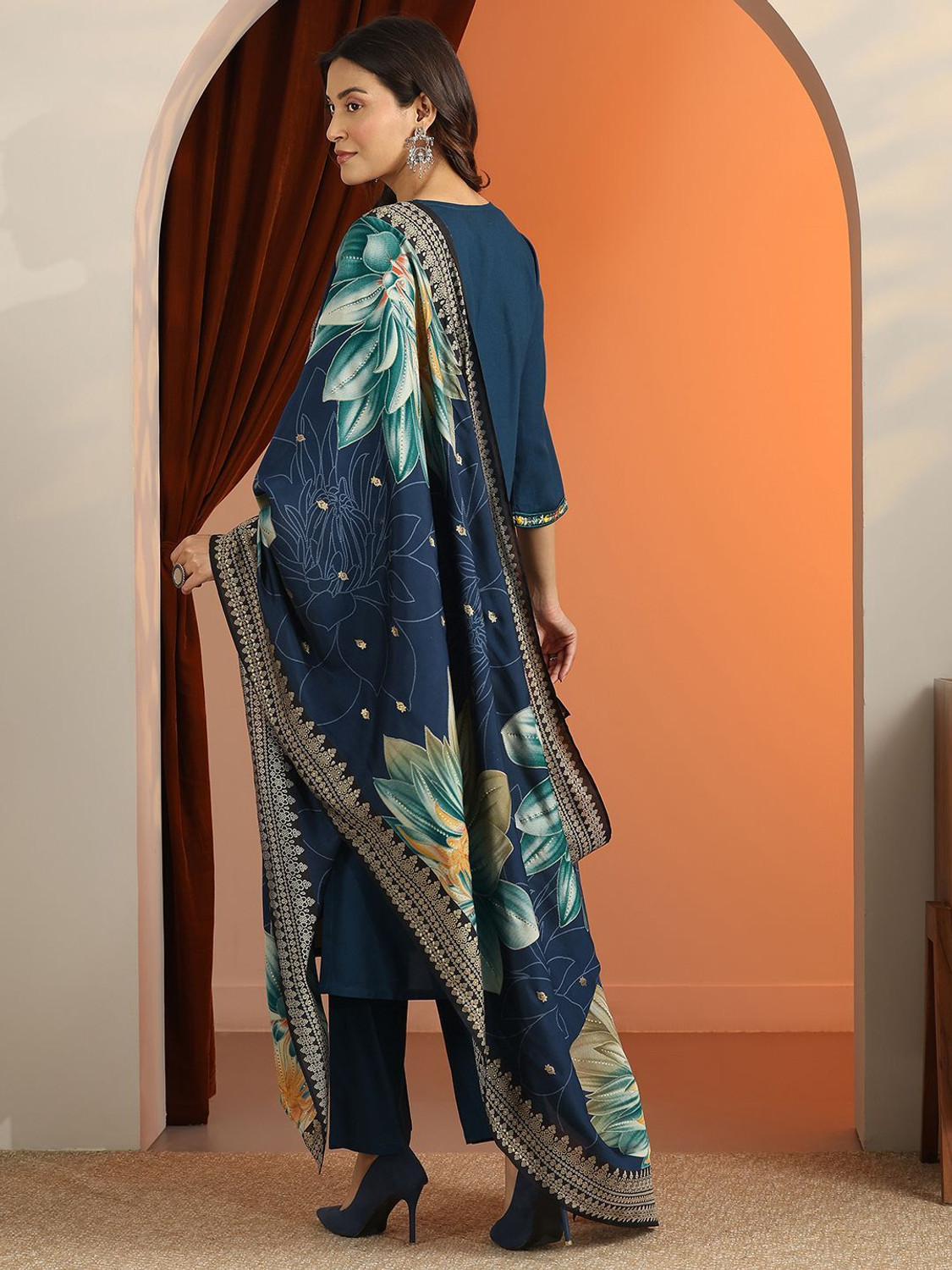 Image of LIBAS Women Kurta Pant Dupatta Set
