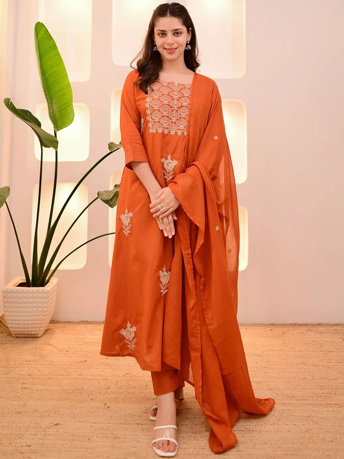 Image of Light Daisy Women Kurta Pant Dupatta Set