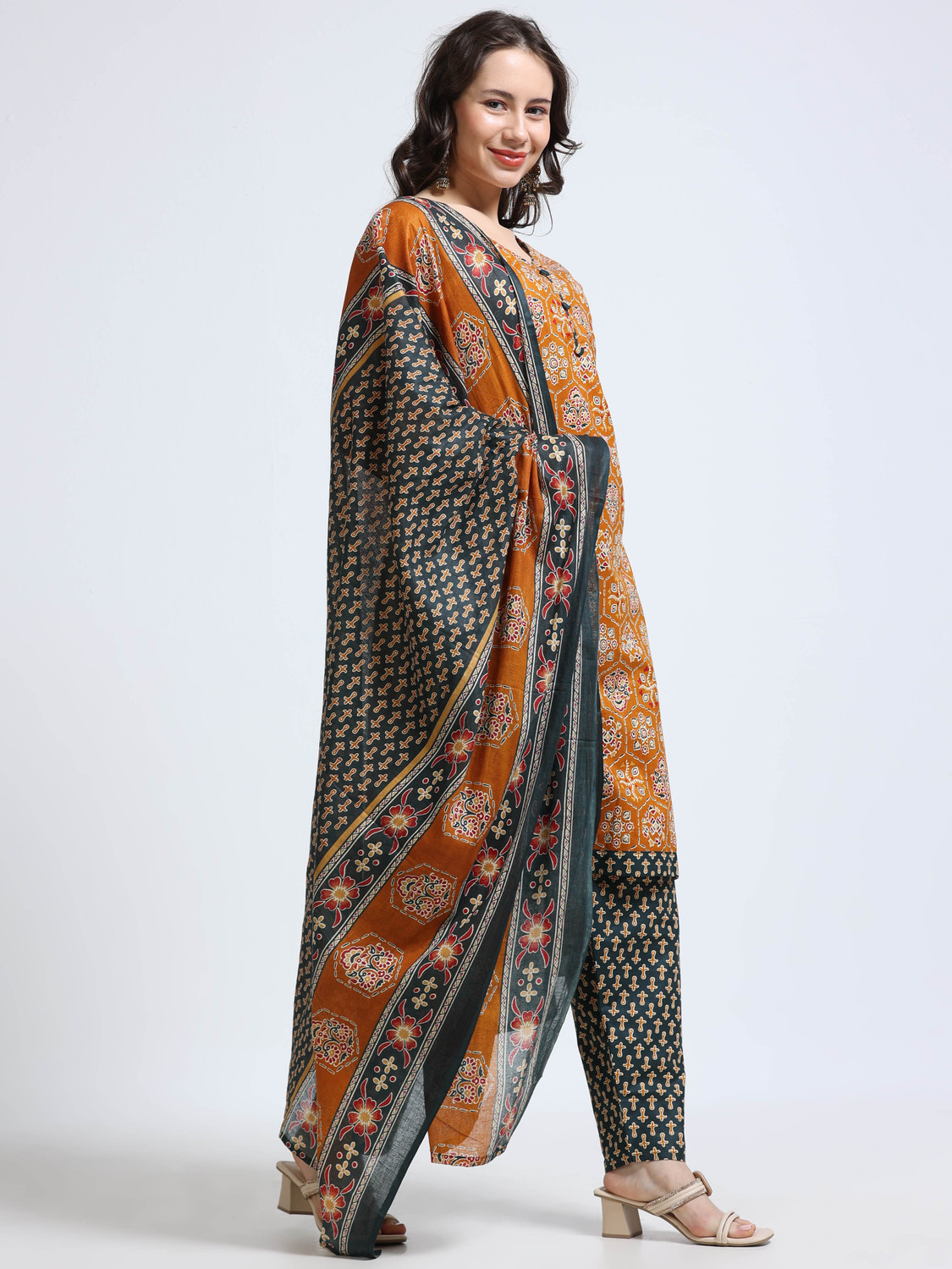 Image of Miraan Women Kurta Pant Dupatta Set