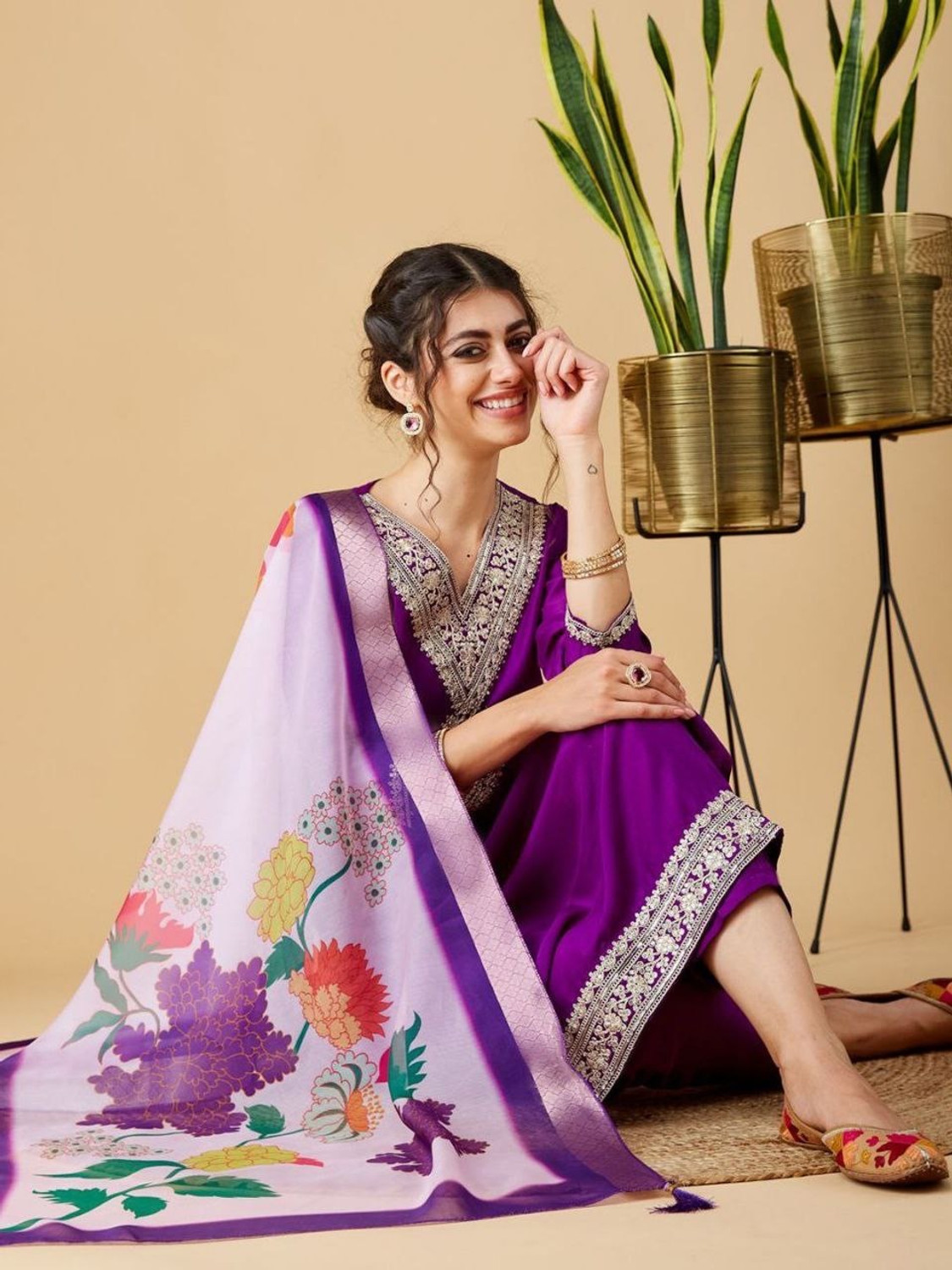 Image of TRAHIMAM Women Kurta Pant Dupatta Set