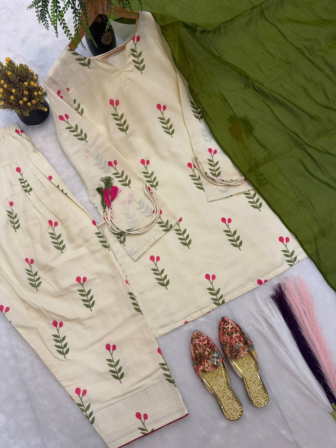 Image of DAX CREATION Women Kurta Salwar Dupatta Set