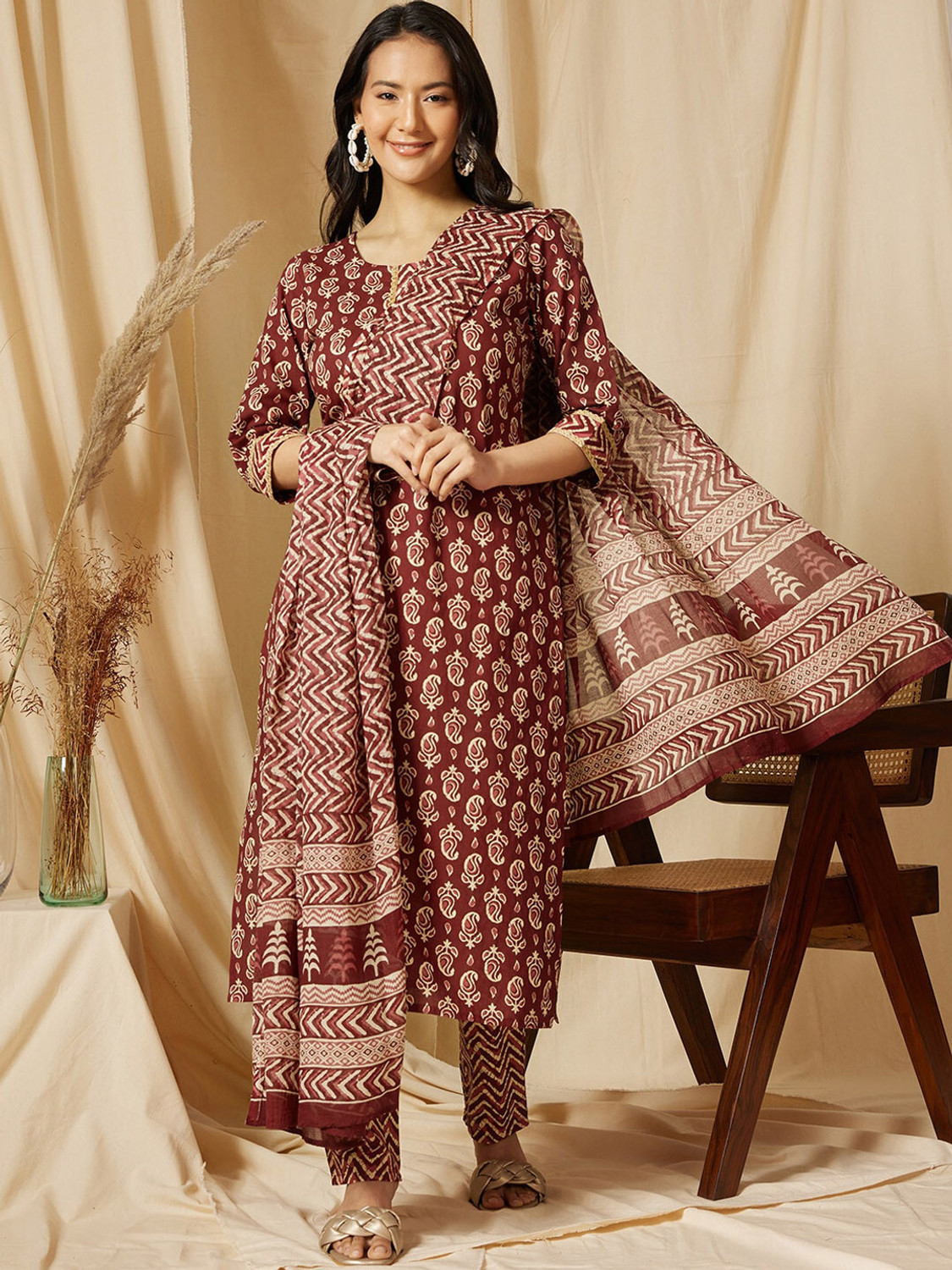 Image of Fashcurvy Women Kurta Pant Dupatta Set